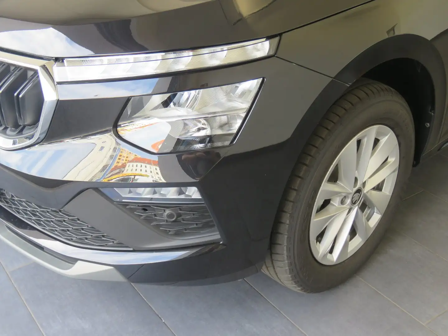 Skoda Kamiq Selection TSI Zwart - 2