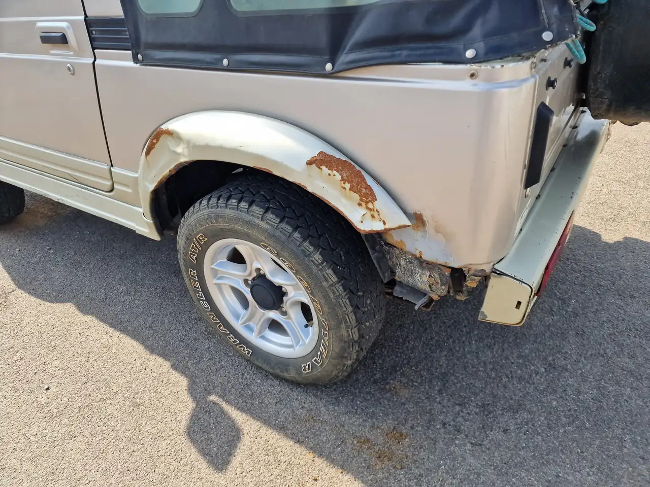 Suzuki Samurai 1.3i VX Oxford / MARCHAND / EXPORT, foto 11