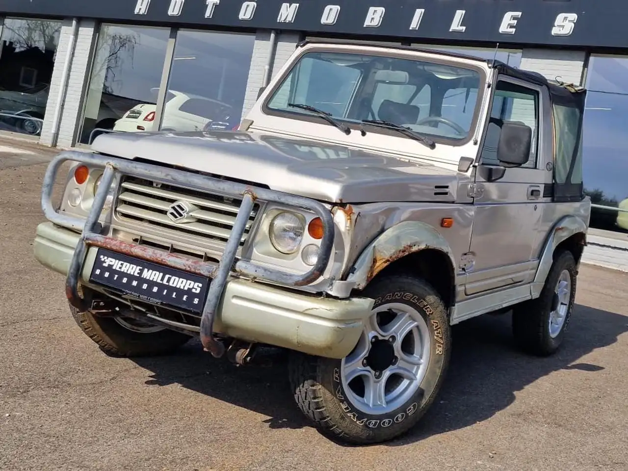 Suzuki Samurai 1.3i VX Oxford / MARCHAND / EXPORT, foto 1