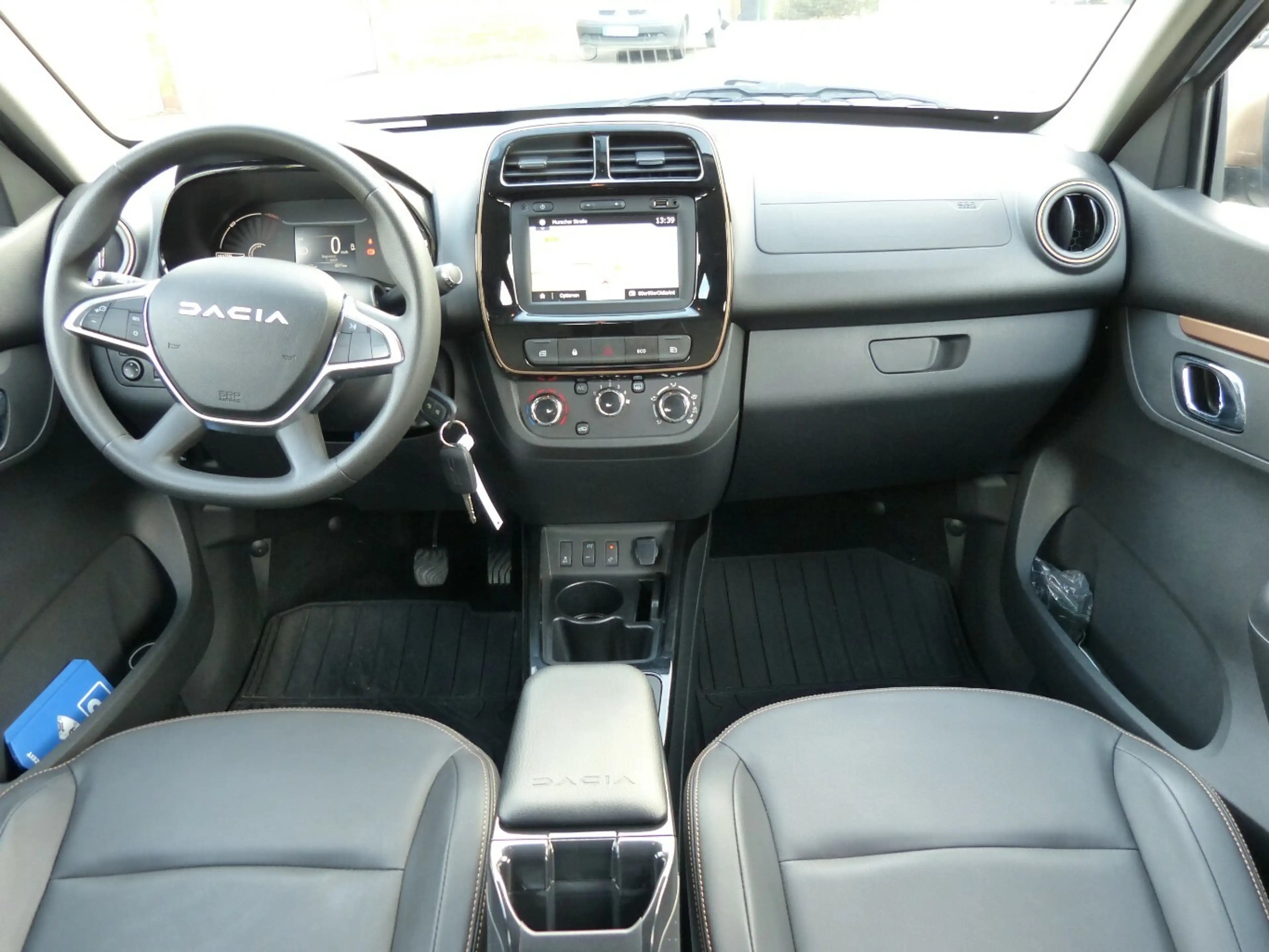 Dacia Spring Extreme 65 [CAM/CCS/FRUNK/1.HAND] — photo 11