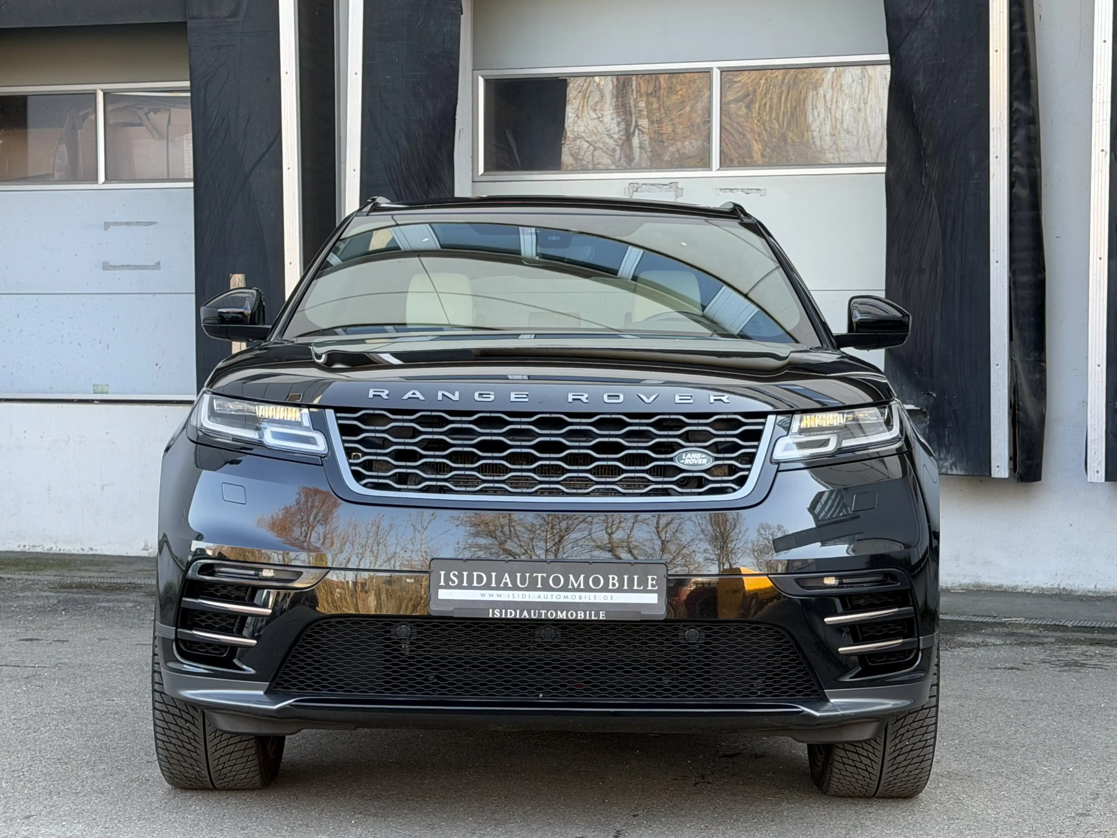 Land Rover Range Rover Velar R-Dynamic S LED Pano Kamera 22 — photo 10