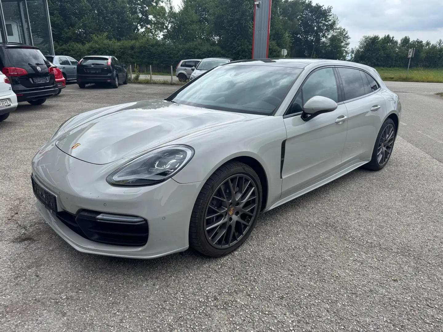Porsche Panamera 4 E-Hybrid PHEV Sport Turismo Aut. Grau - 1