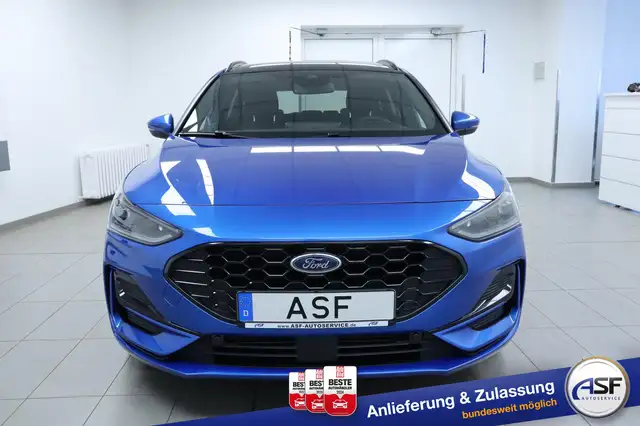 Ford Focus view 3
