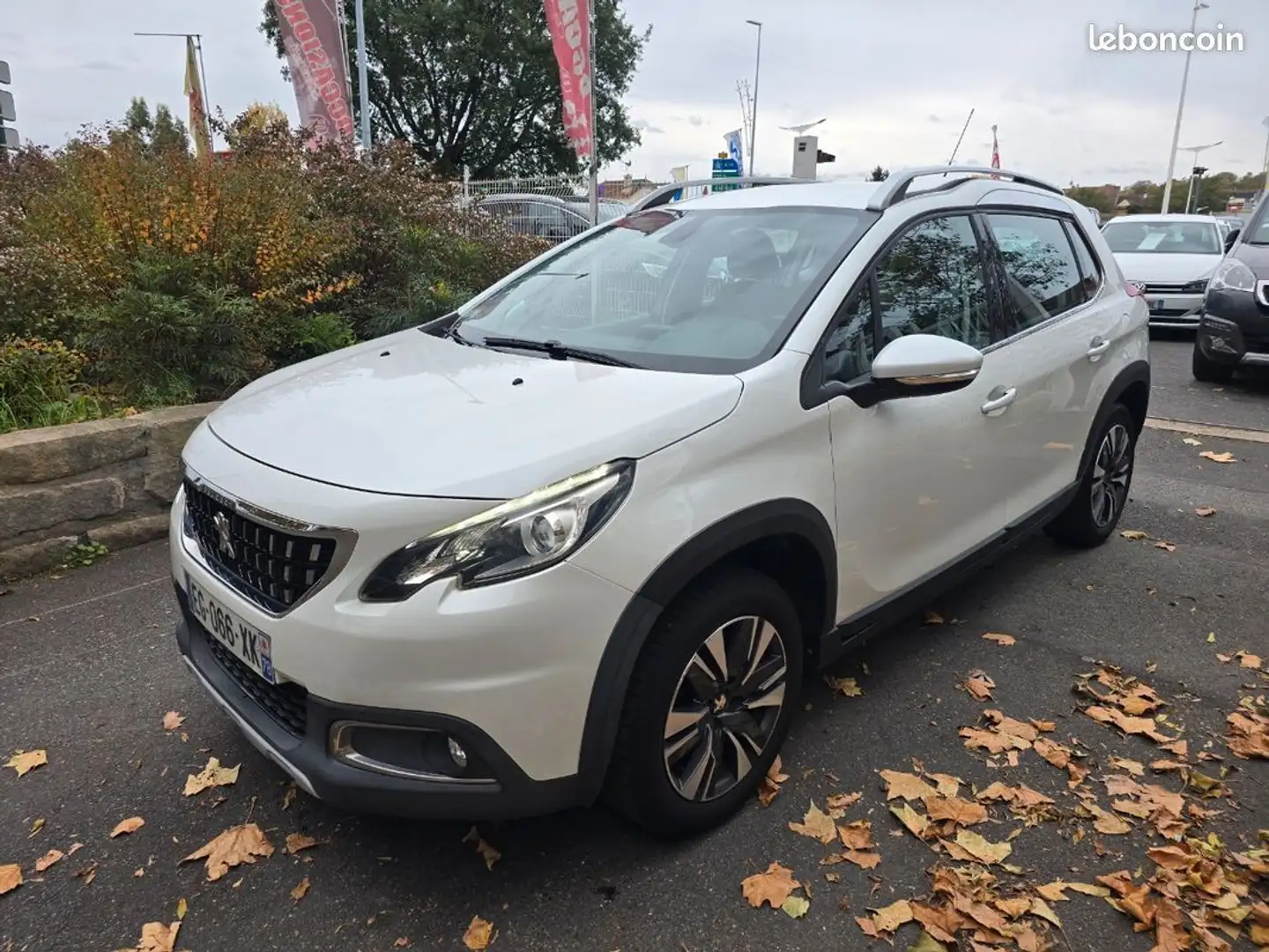 Peugeot 2008 1.2l 110ch Allure Boite Automatique Blanc - 1
