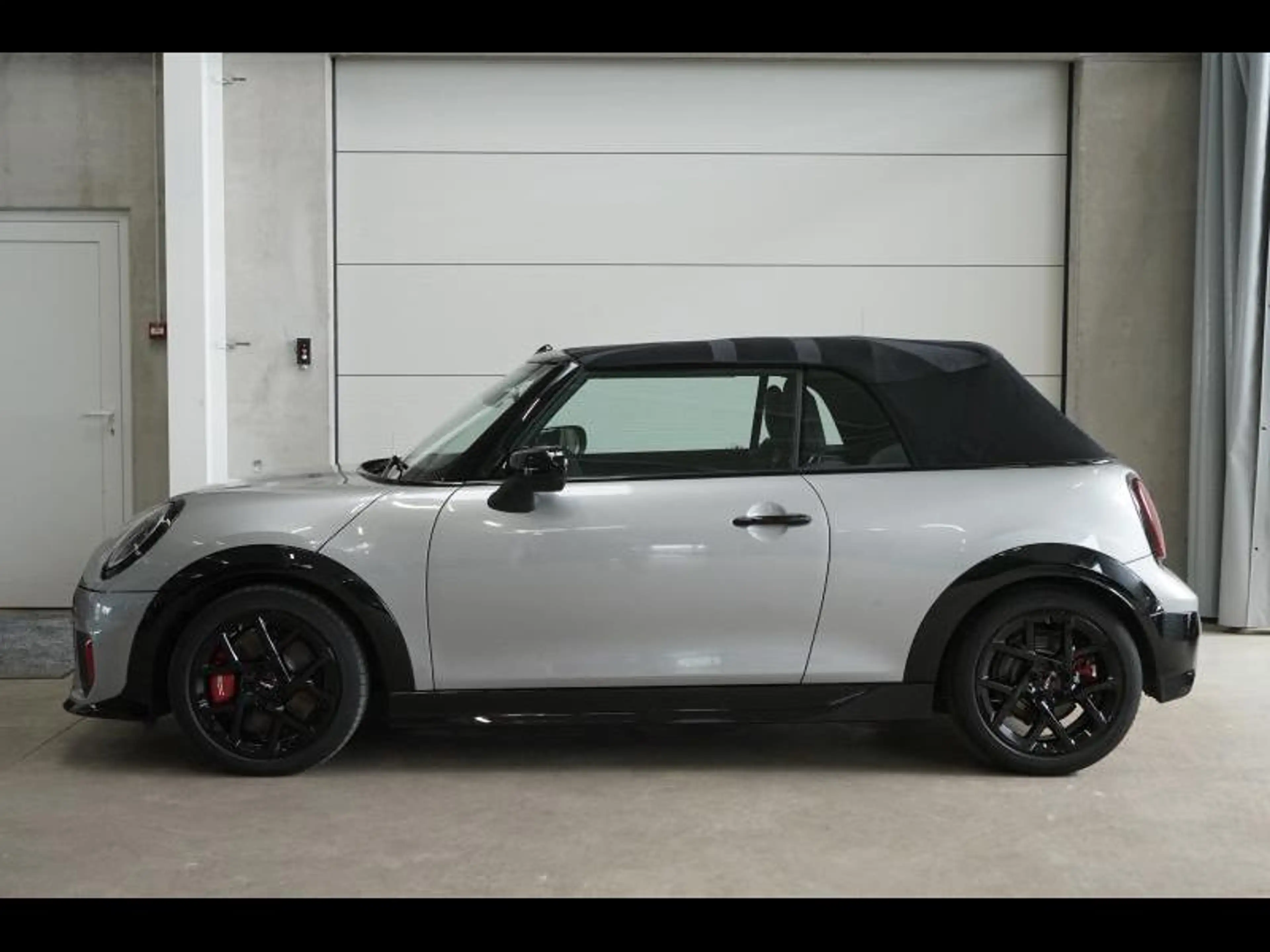MINI John Cooper Works Cabrio NEW MODEL - ACC - NAVI - HARMAN-KARDON — photo 3
