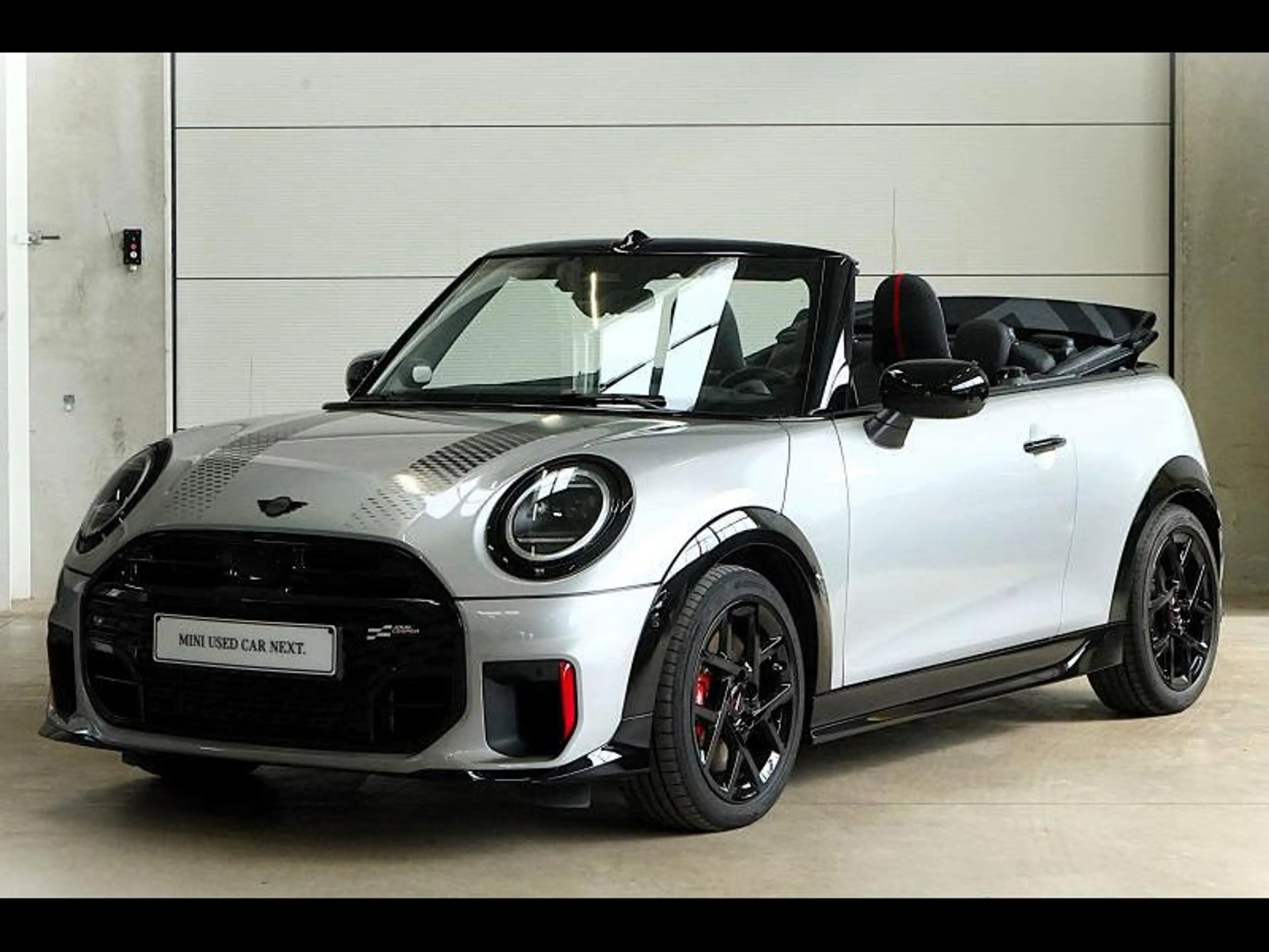 MINI John Cooper Works Cabrio NEW MODEL - ACC - NAVI - HARMAN-KARDON
