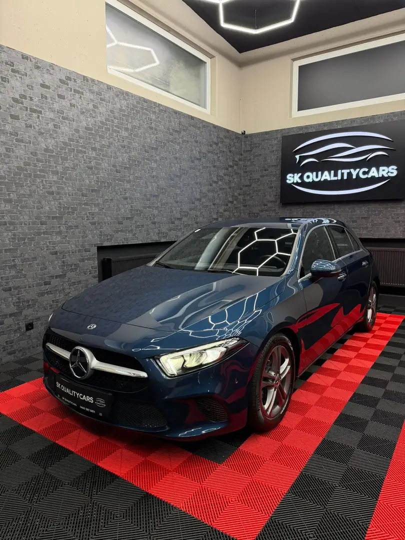 Mercedes-Benz A 180 A-Klasse A 180 d Progressive Blau - 1