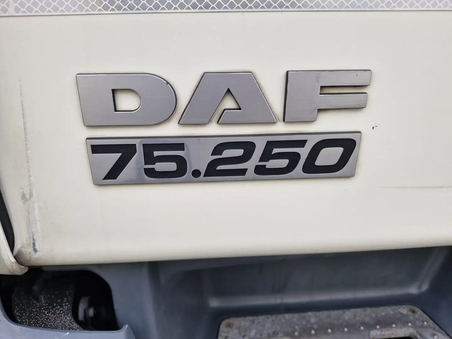 DAF CF75.250 Blanc - 2
