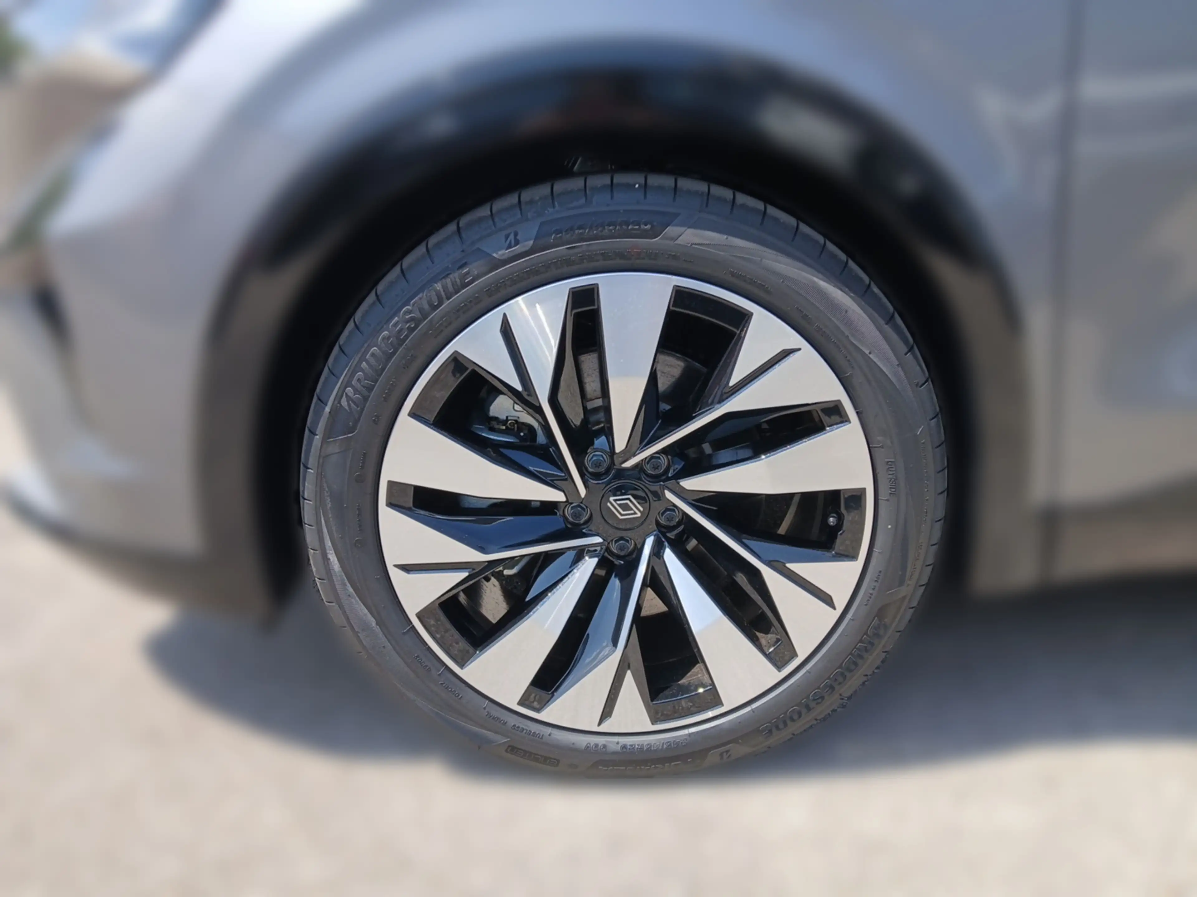 Renault Rafale RAFALE Techno Full Hybrid E-Tech 200 (MY25) — photo 6