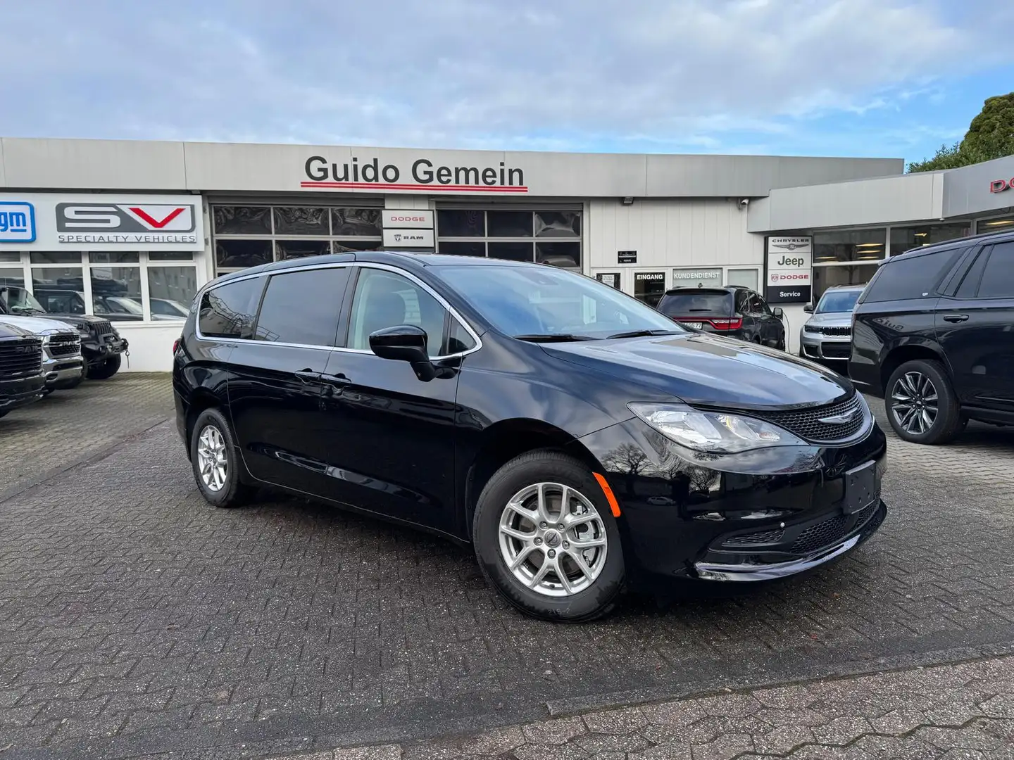 Chrysler Grand Voyager Chrysler Grand Caravan 3.6l V6 SXT 3,99% Finanzier Negro - 2