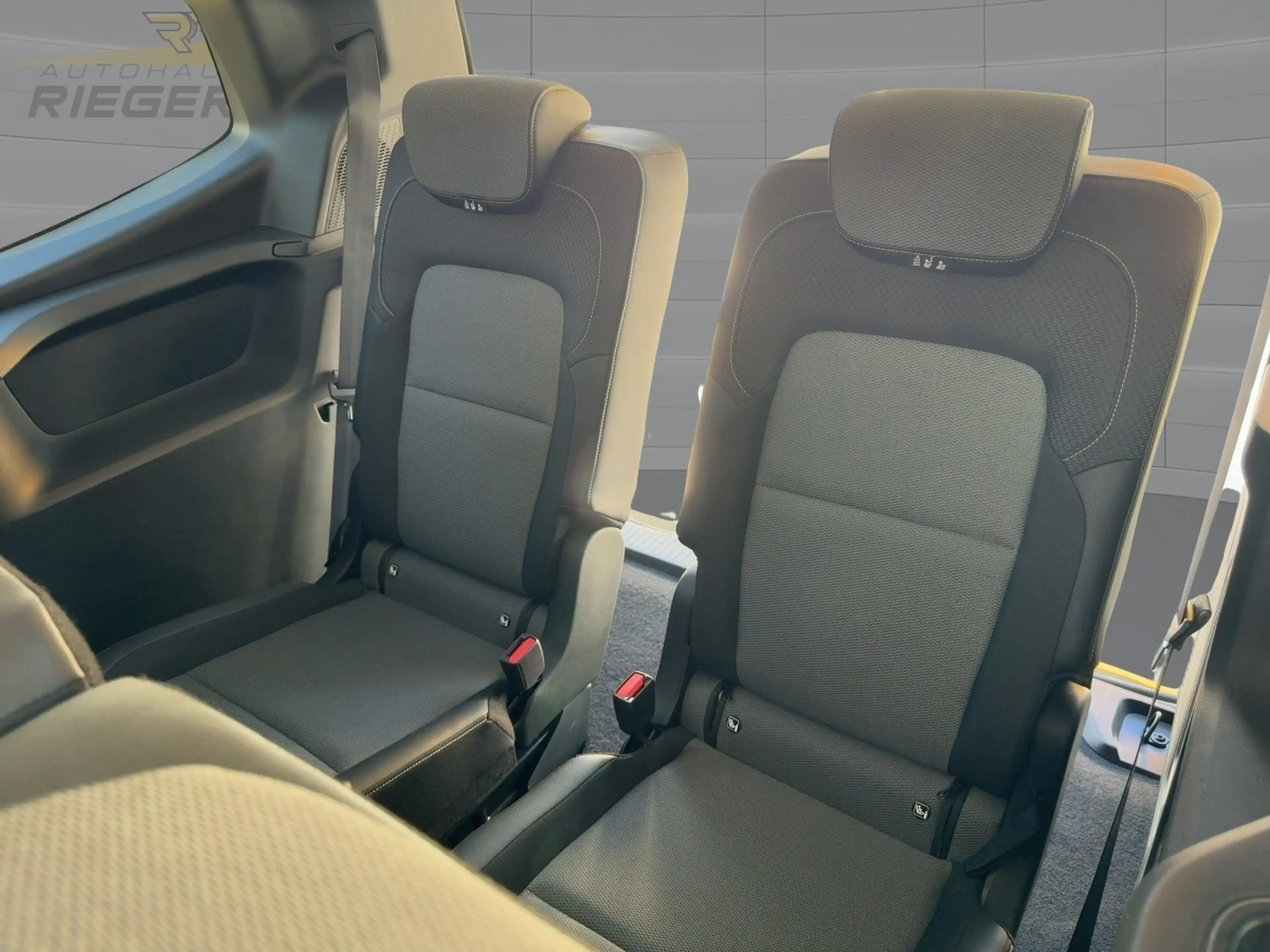 Renault Kangoo III Grand Techno TCe 130 EDC — photo 10
