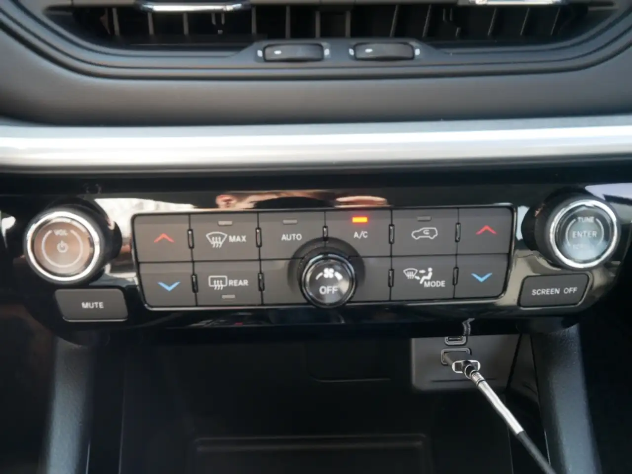 Jeep Compass ALTITUDE e-HYBRID 1.5l 130PS AT SICHERHEIT WINTER, миниатюра 25