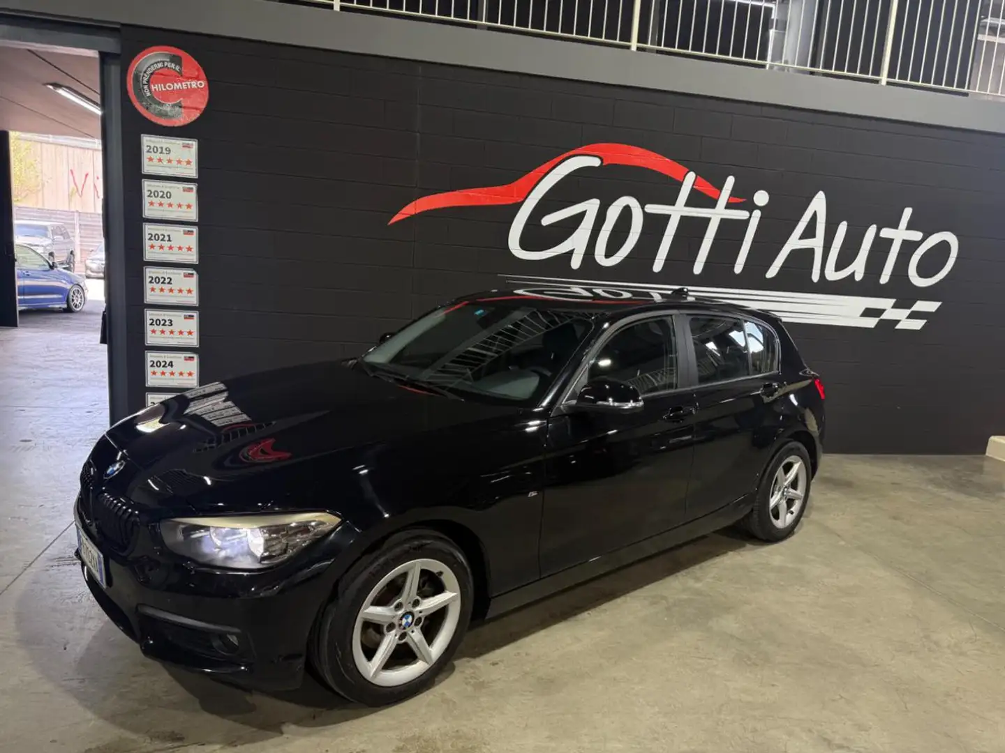 BMW 114 NEOPATENTATI MANUALE Nero - 1