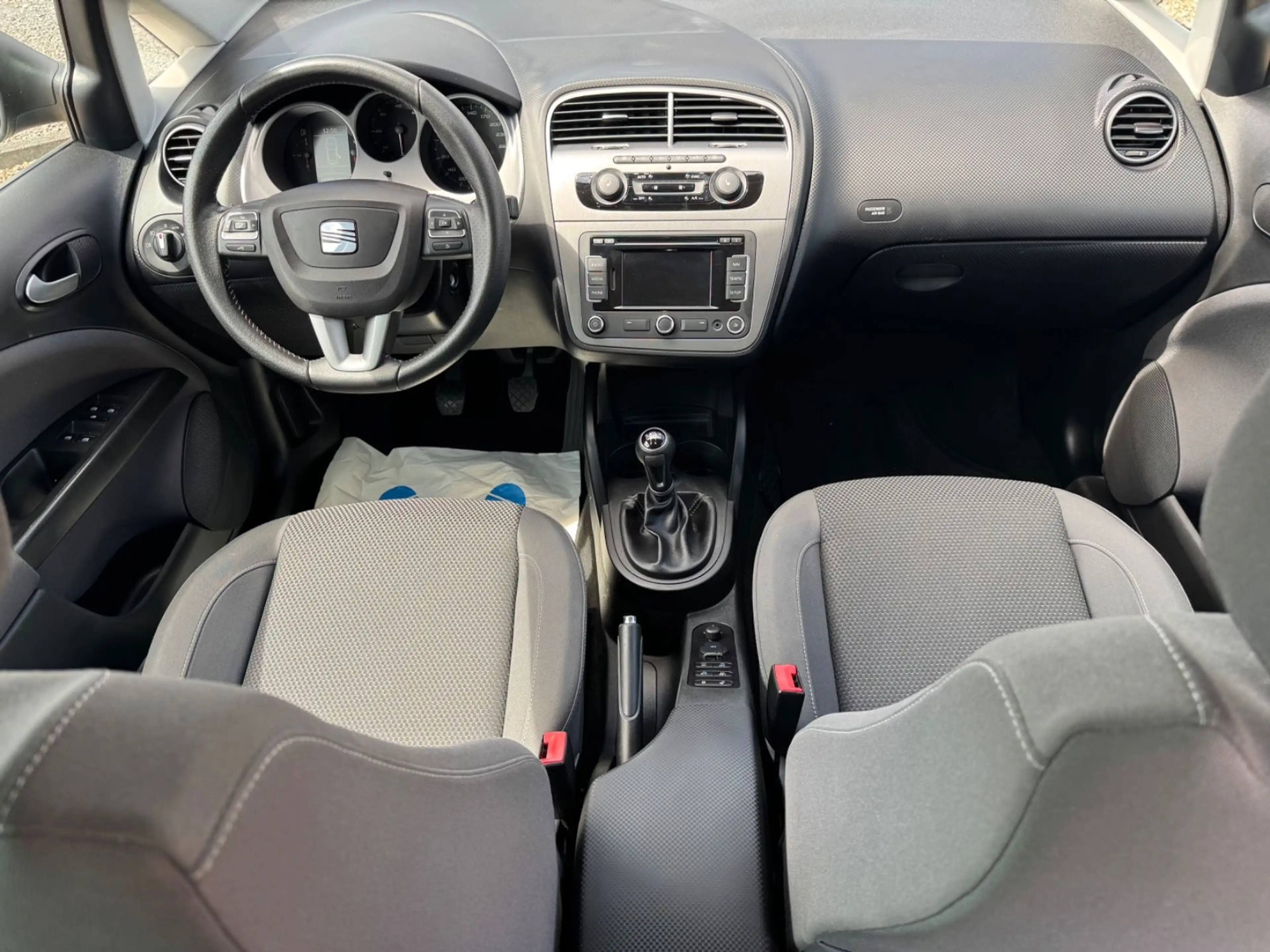SEAT Altea 1.6 TDI 4You *Navi *PDC *AHK *Sitzheizung — photo 7