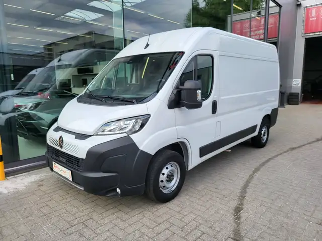 Citroen Jumper 2.2 BlueHDi L2H2 | €19.000 ex. btw | 2024 | 48.191 km | Camera | Navi | CarPlay | Airco | Cruise Control | Lane Assist