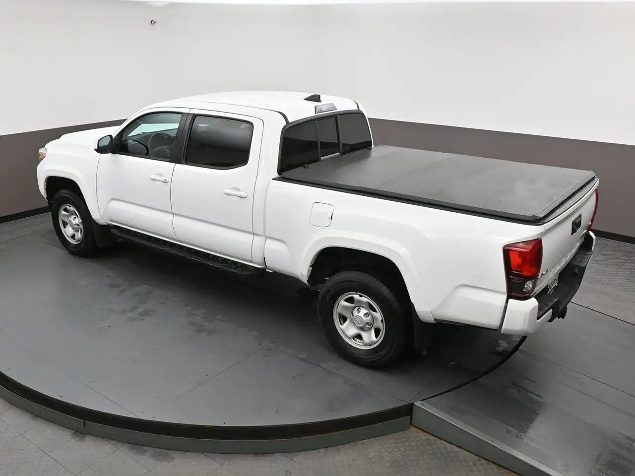 Toyota Tacoma снимка Toyota Tacoma
