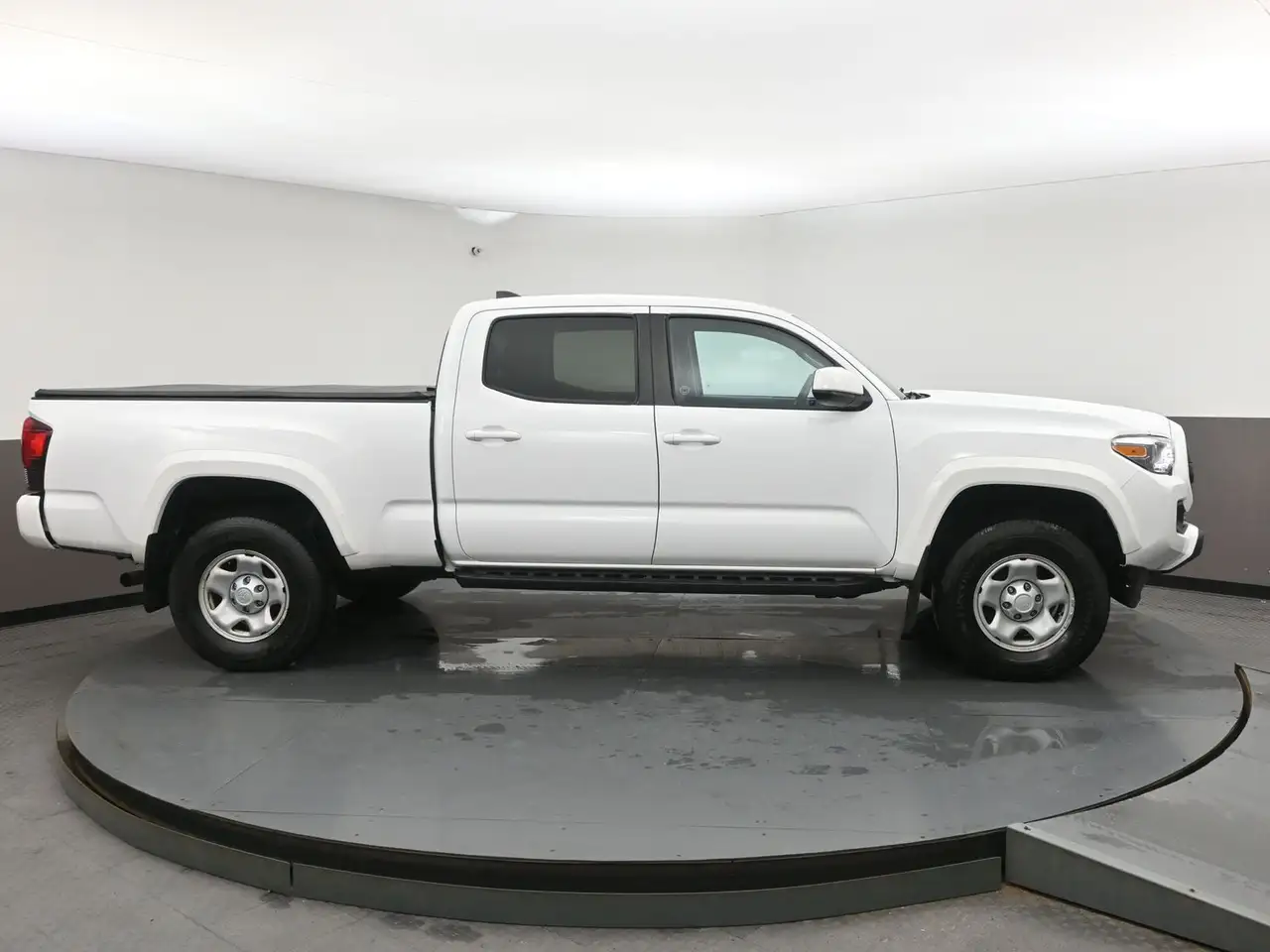 Toyota Tacoma снимка Toyota Tacoma