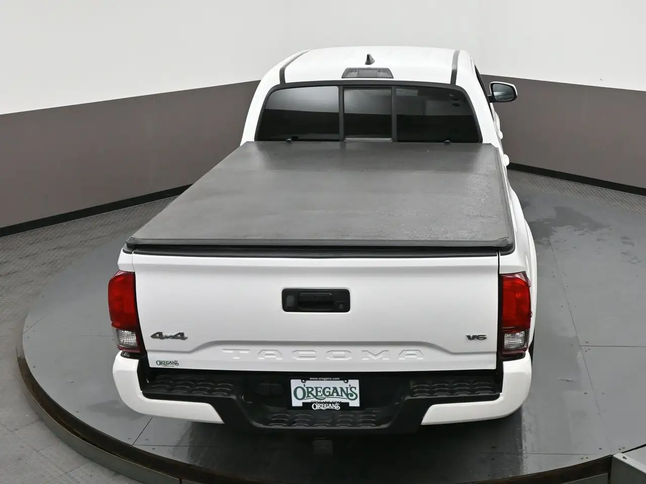Toyota Tacoma снимка Toyota Tacoma
