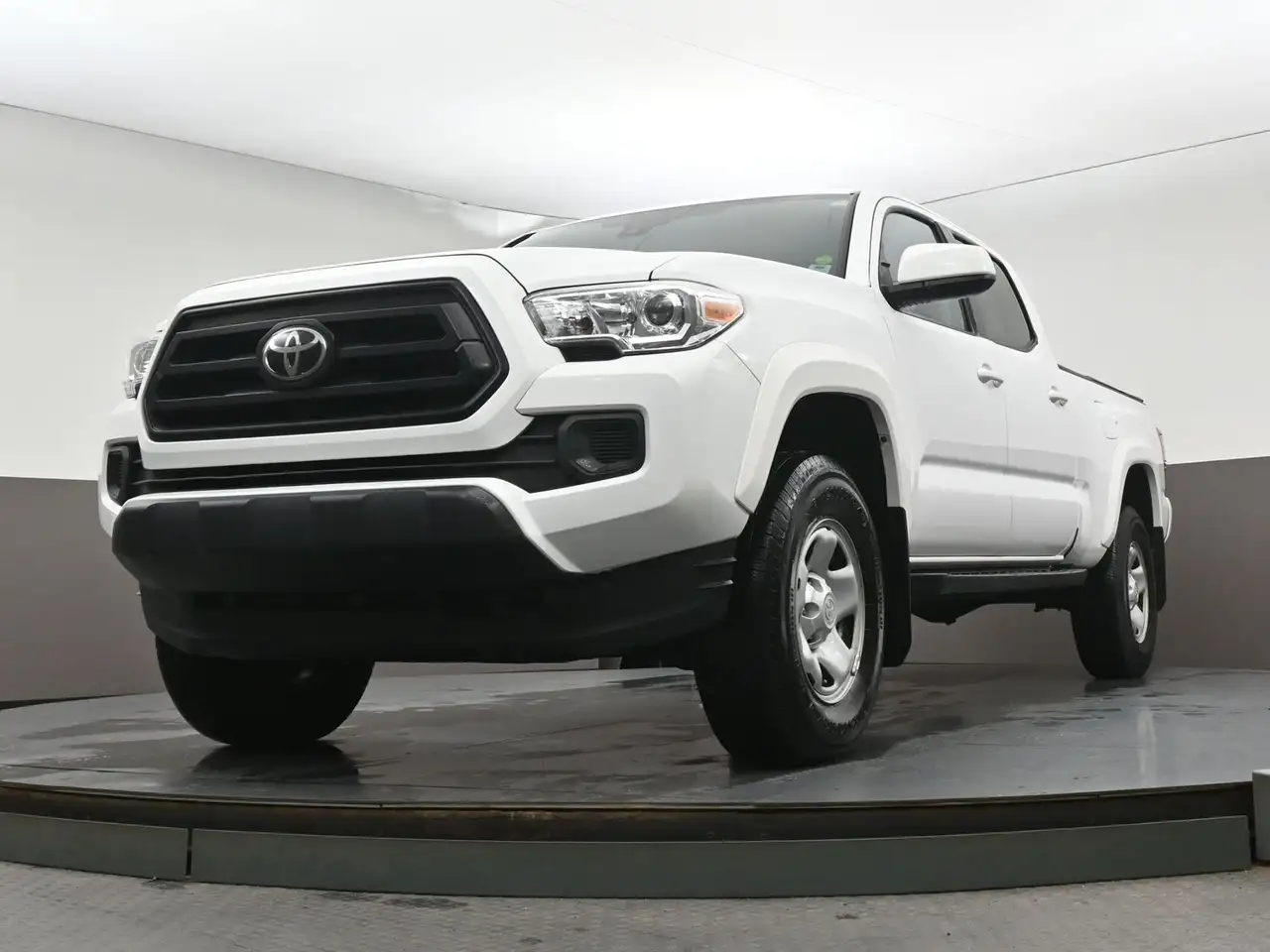 Toyota Tacoma снимка Toyota Tacoma