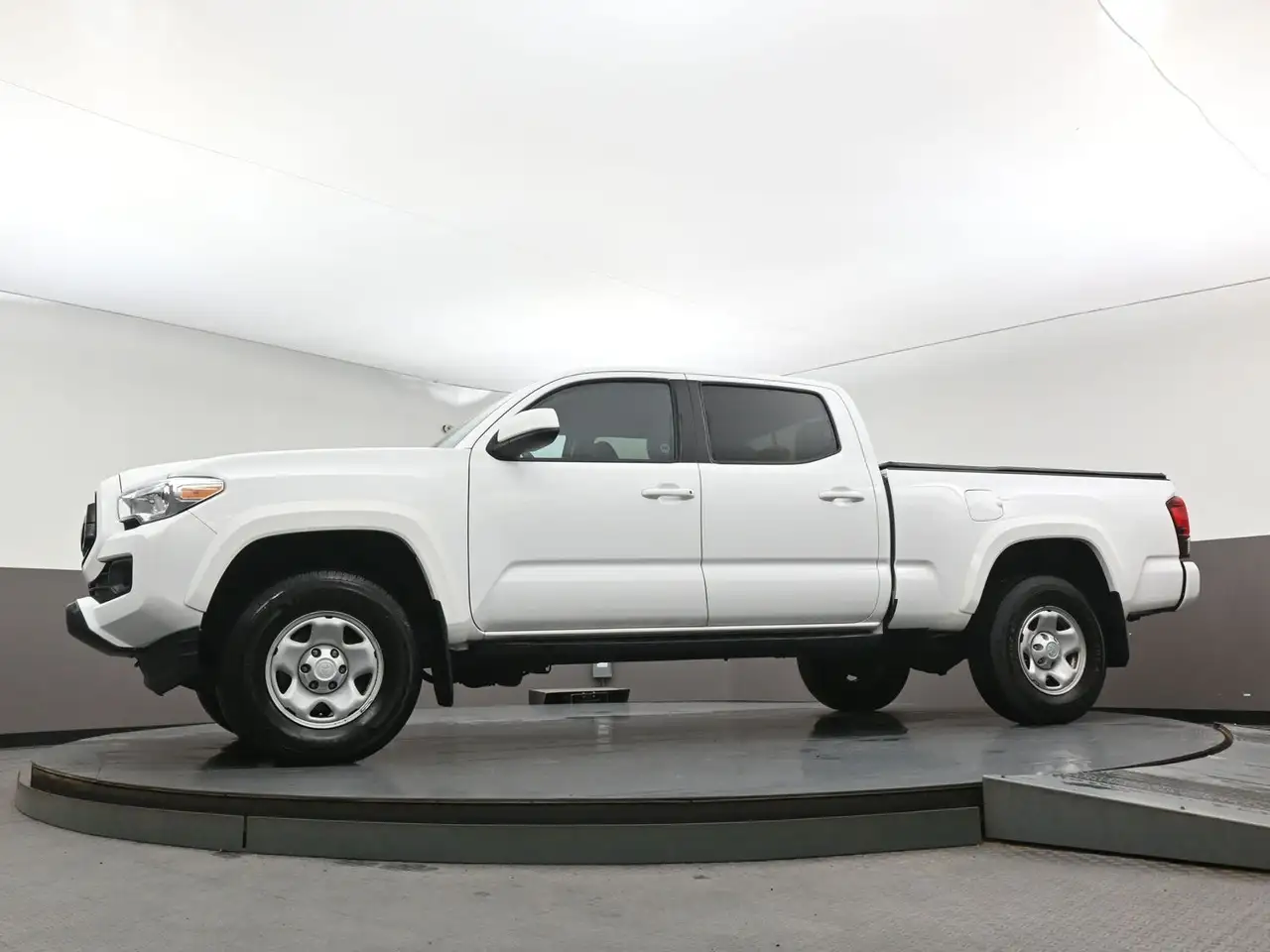 Toyota Tacoma снимка Toyota Tacoma