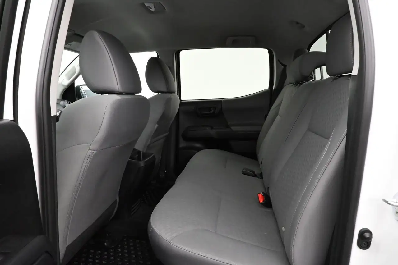 Toyota Tacoma снимка Toyota Tacoma