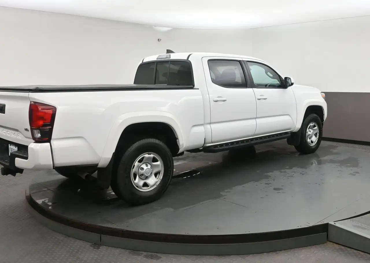 Toyota Tacoma снимка Toyota Tacoma