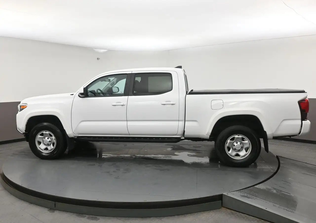 Toyota Tacoma снимка Toyota Tacoma