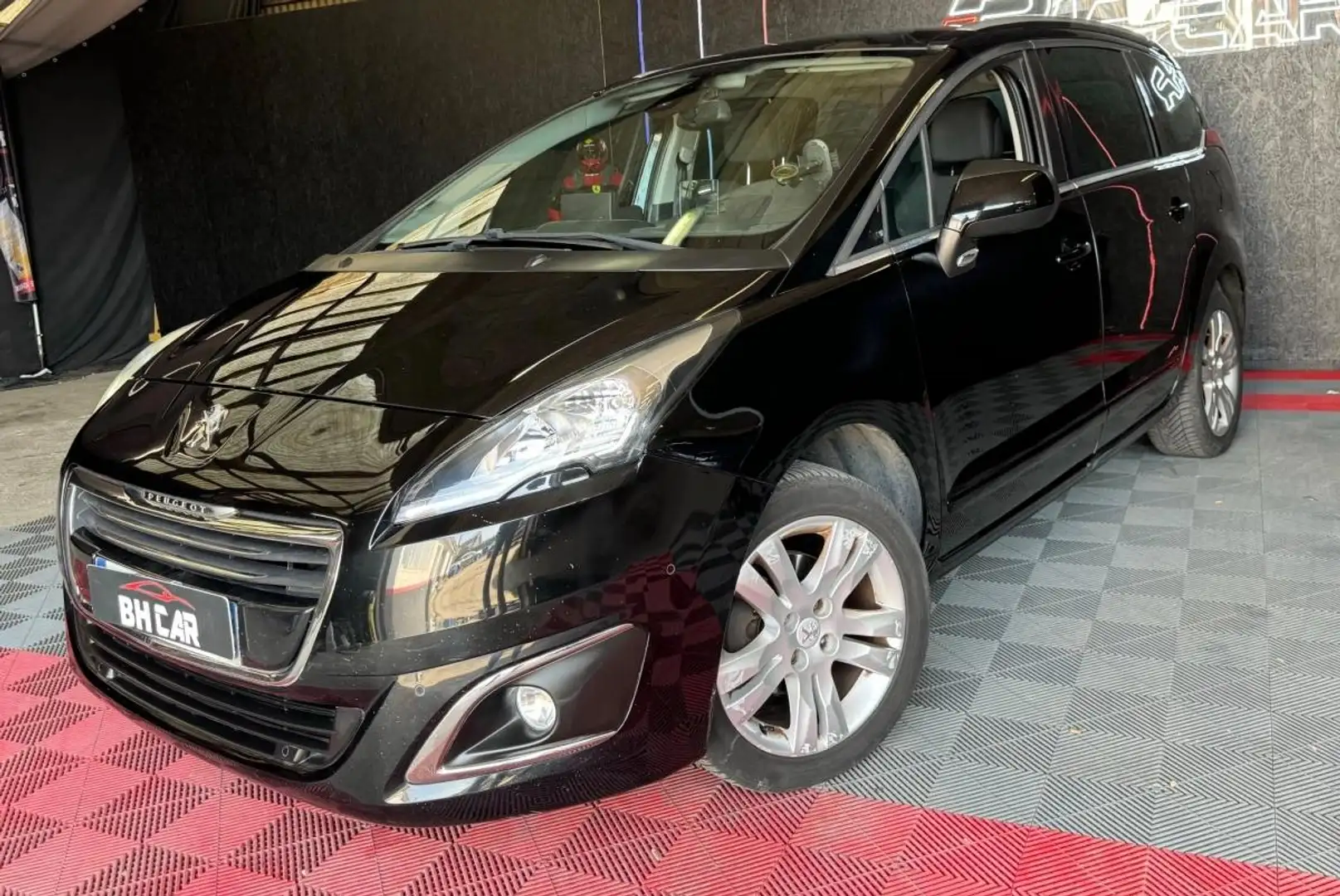 Peugeot 5008 GENERATION-I 1.6 HDI 115 ALLURE - 1