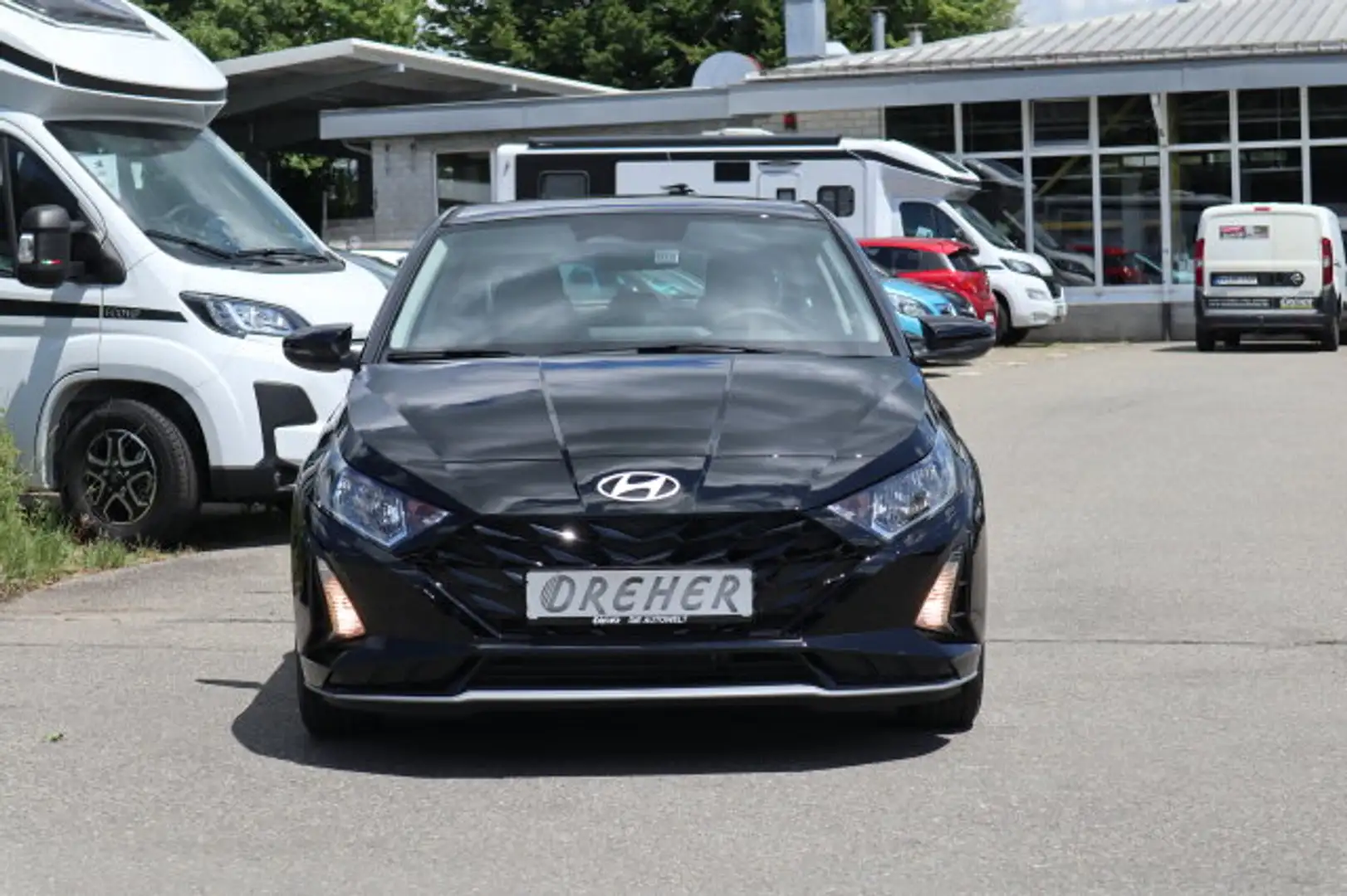 Hyundai i20 i20 Comfort Kamera/PDC/Klima/DAB/Bluetooth Schwarz - 2