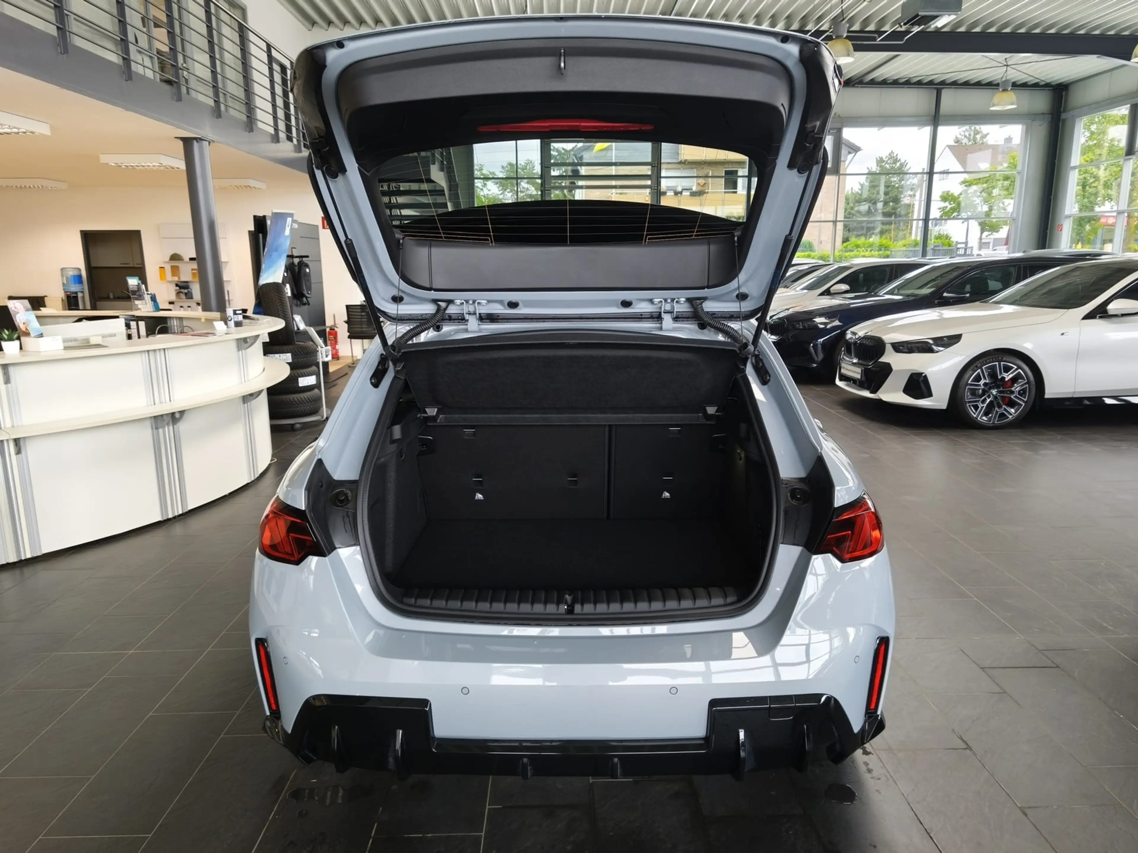 BMW 120 i M Sport Dr.As+/19"/ACC/PANO/RFK — photo 6