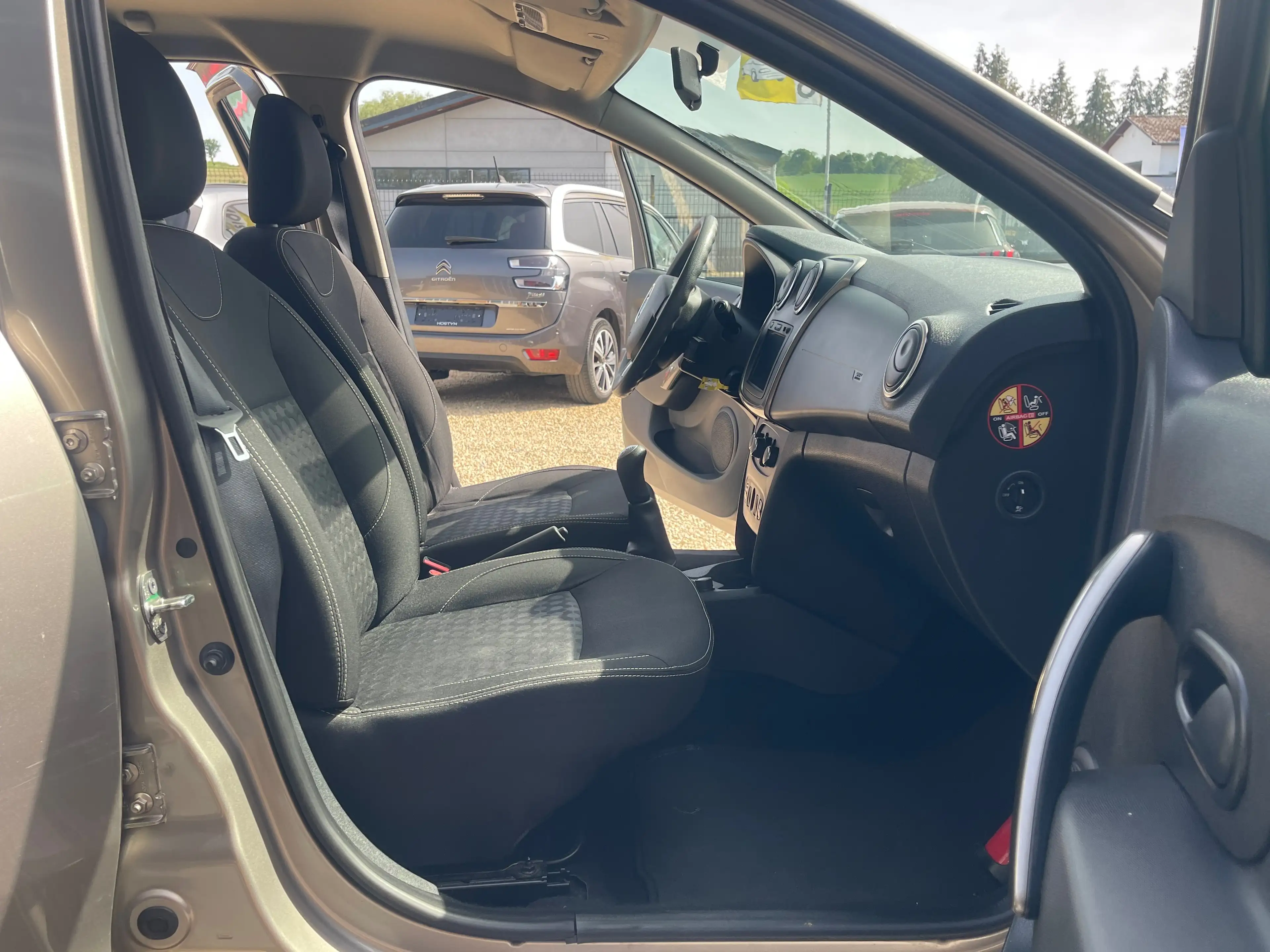 Dacia Logan MCV 1.5 dCi Laureate*NAVI*CLIM*GARANTIE 1AN — photo 11