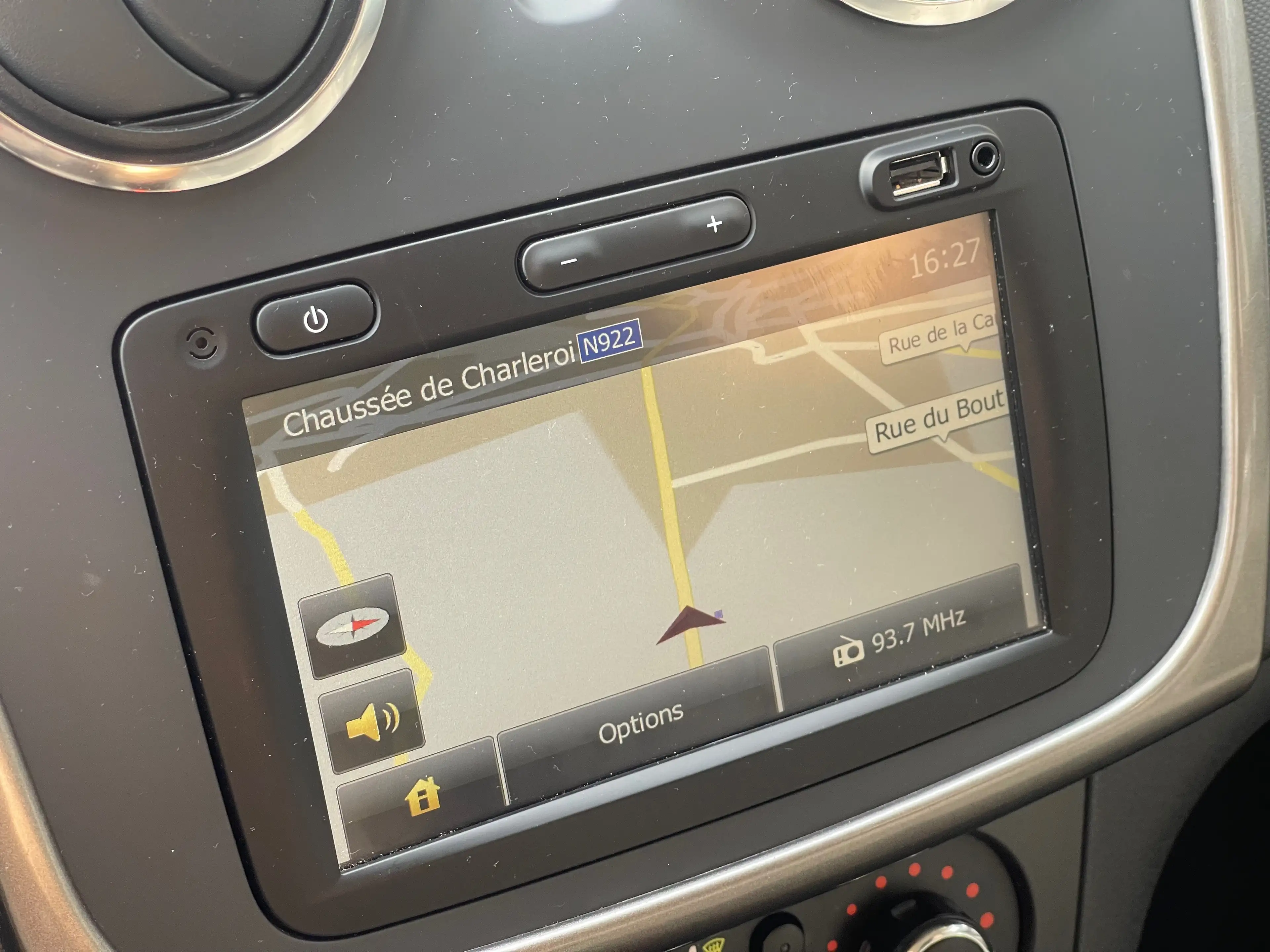 Dacia Logan MCV 1.5 dCi Laureate*NAVI*CLIM*GARANTIE 1AN — photo 14