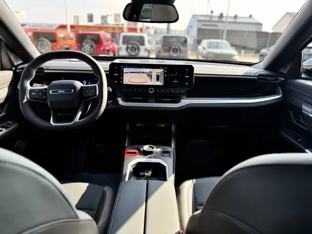 Jeep Compass view 11