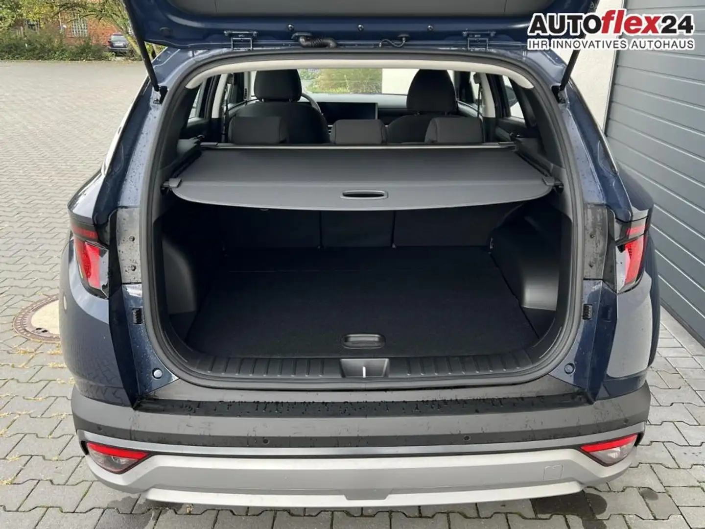 Hyundai TUCSON Comfort 1,6 T-GDI 110KW Navi 110 kW (150 PS), S... - 2