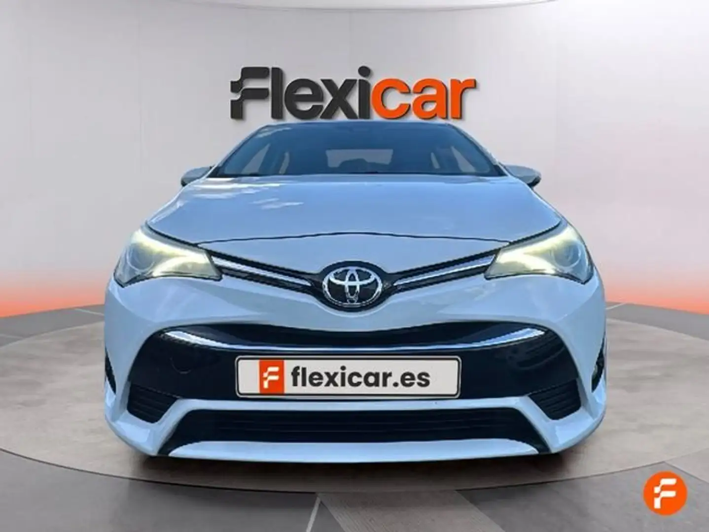 Toyota Avensis 150D Advance Blanco - 2