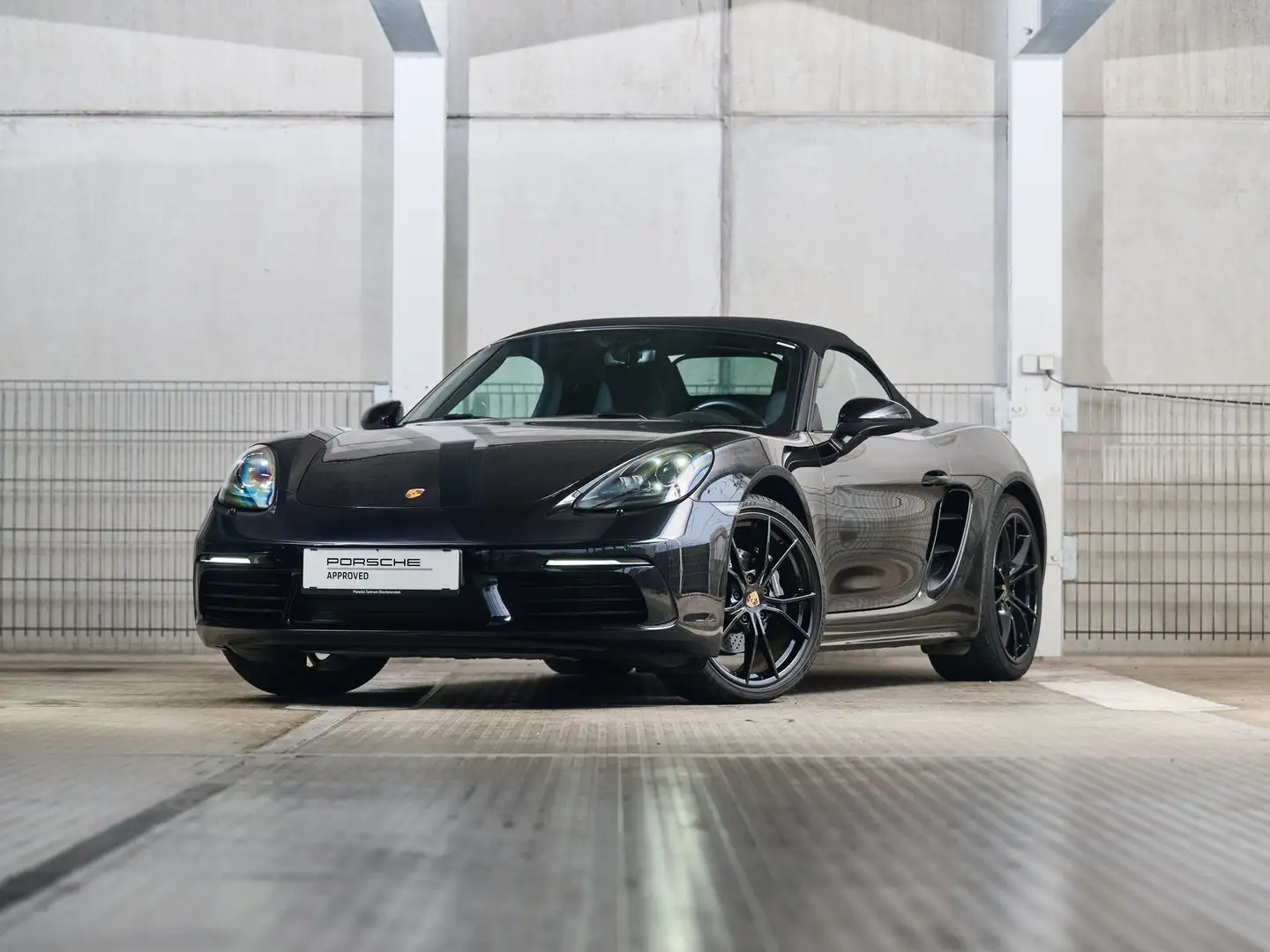 Porsche 718 Boxster Schwarz - 1