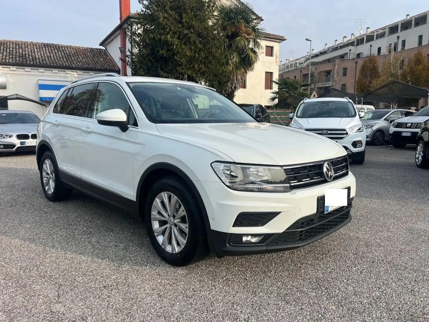 Volkswagen Tiguan 1.6 TDI SCR Business BlueMotion Technology Wit - 1