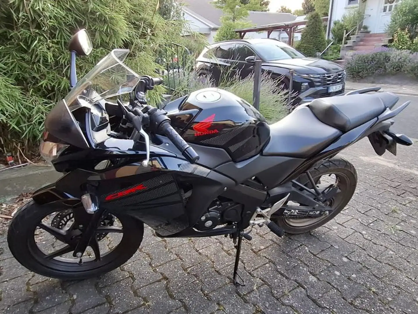 Honda CBR 125 CBR 125 R  J 50 Schwarz - 2