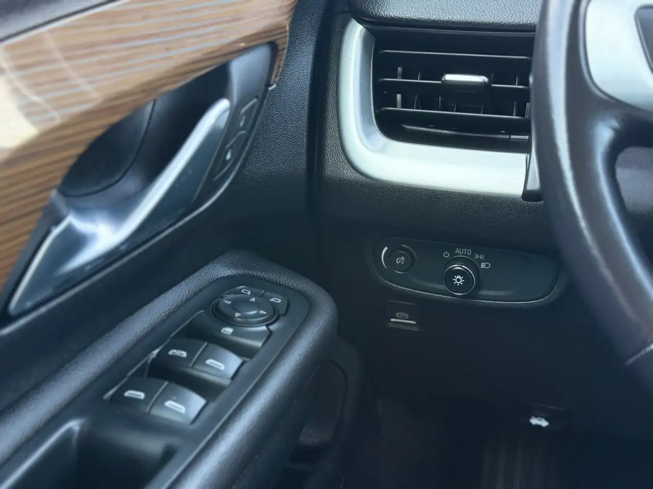GMC Terrain снимка GMC Terrain