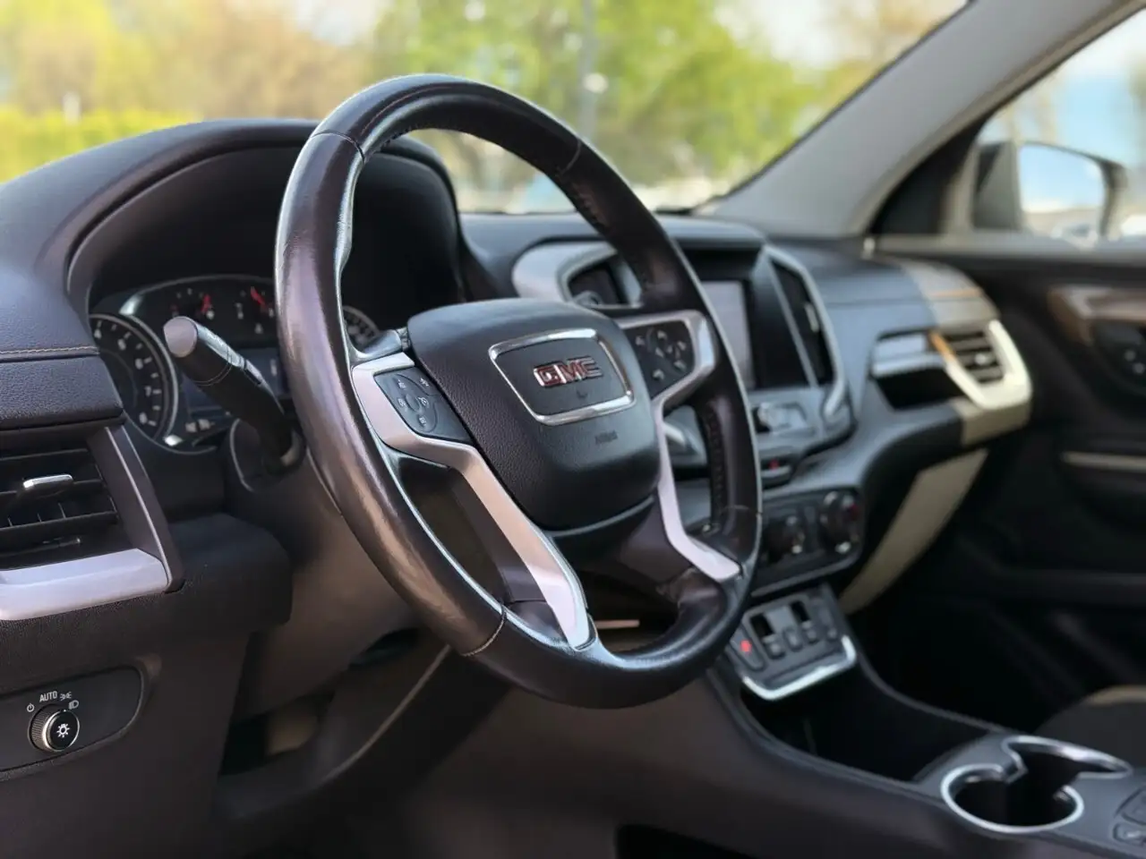 GMC Terrain снимка GMC Terrain
