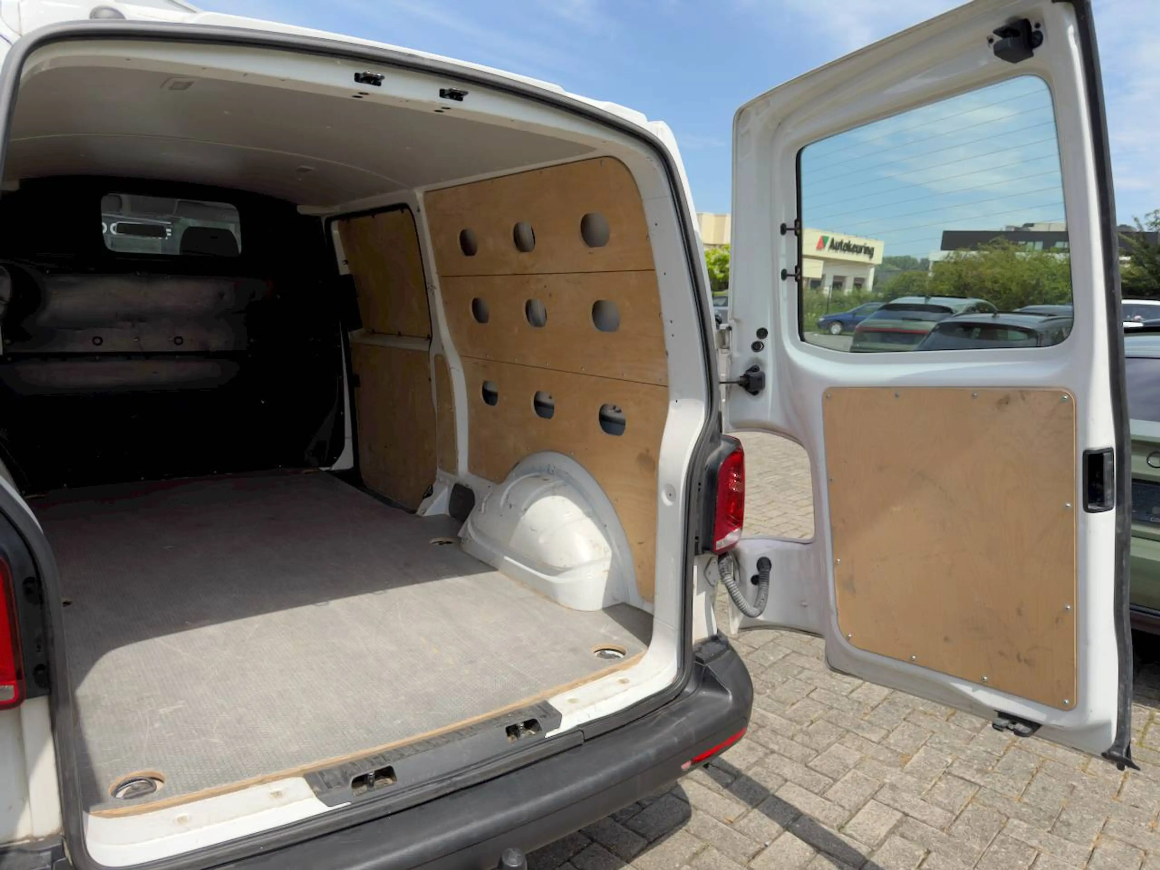 Volkswagen T6.1 Transporter 2.0 TDi LANG L2 BMT COMFORTLINE TREKHAAK **BTW** — photo 12