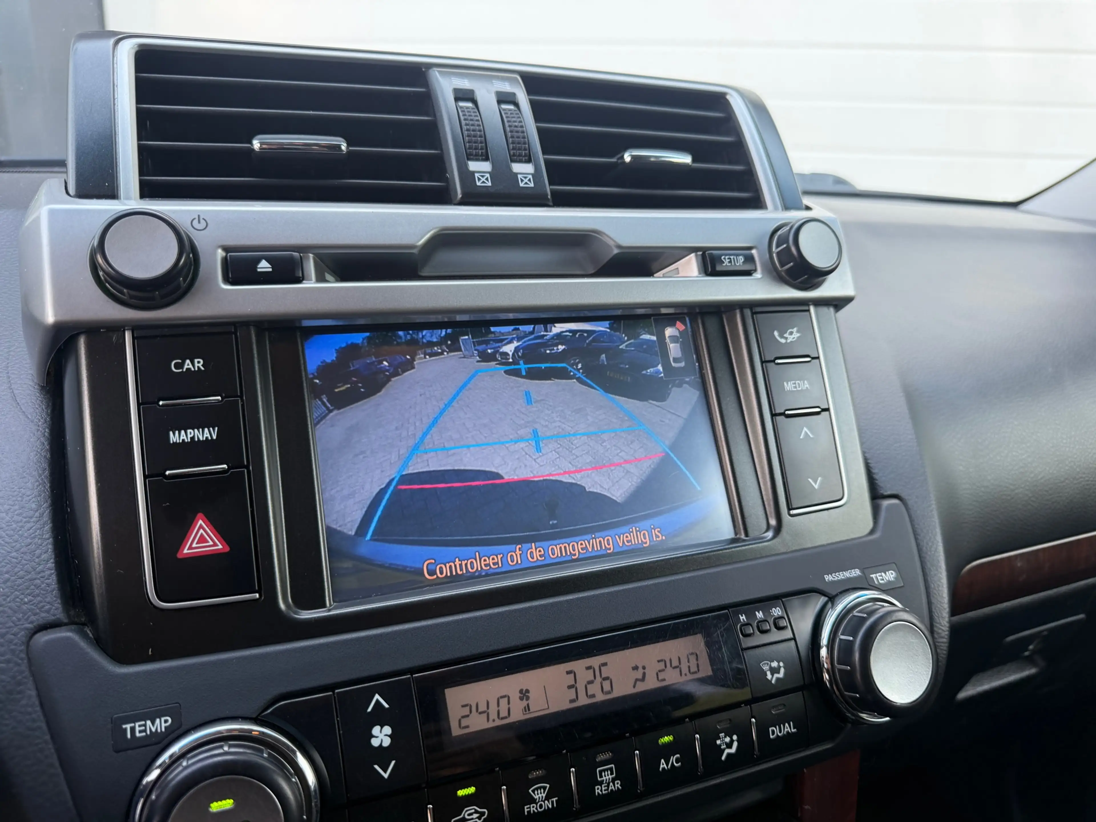 Toyota Land Cruiser 3.0 D-4D-F VX High Roof Window Van EX BTW/BOMVOL — photo 13