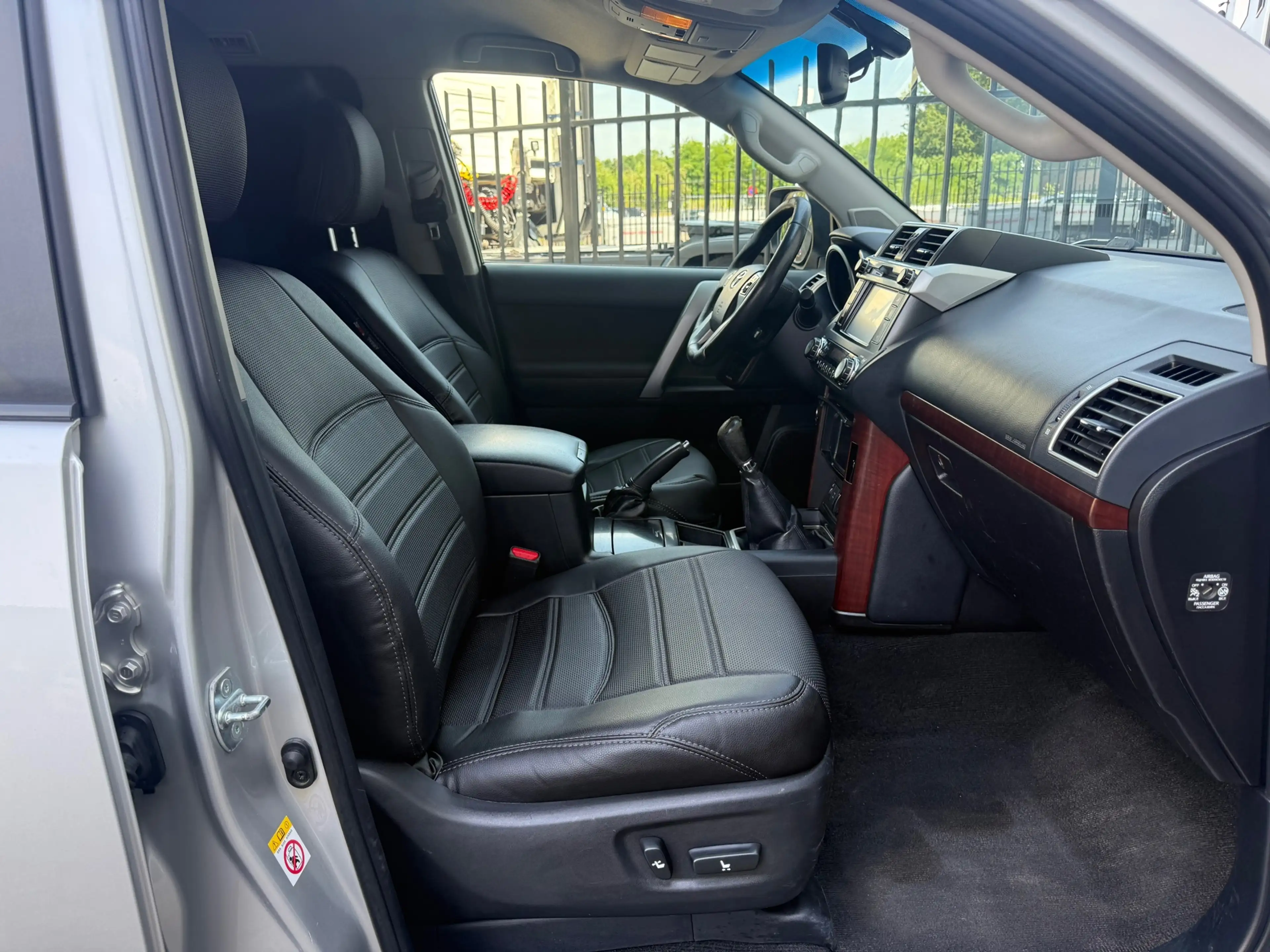 Toyota Land Cruiser 3.0 D-4D-F VX High Roof Window Van EX BTW/BOMVOL — photo 8