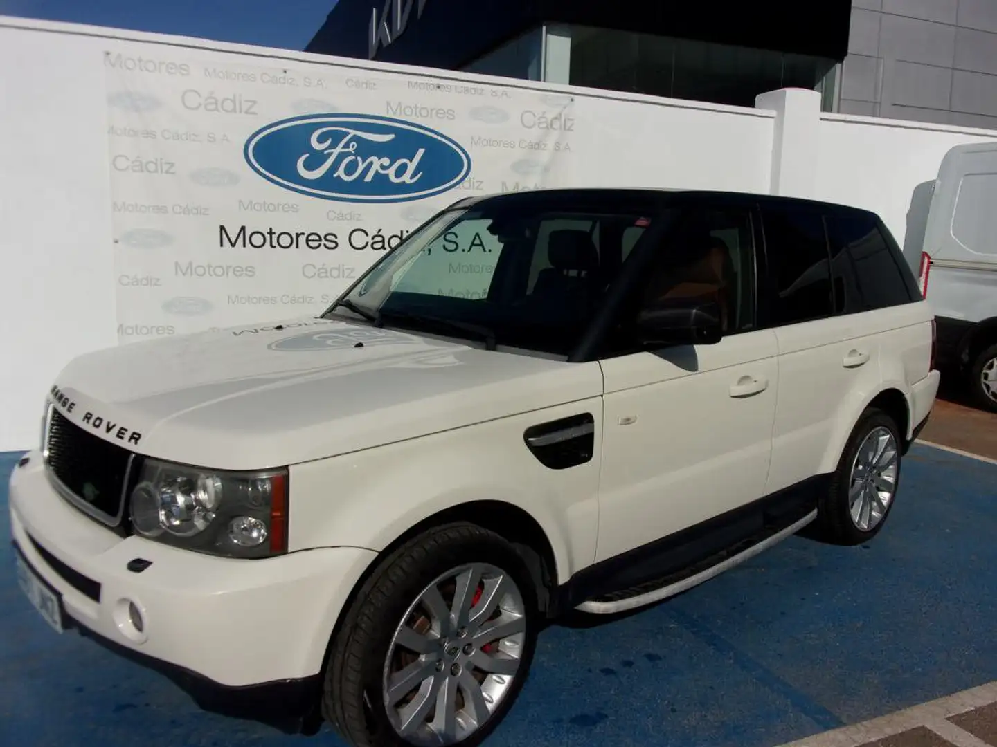 Land Rover Range Rover 3.6TdV8 HSE Aut. Bianco - 1