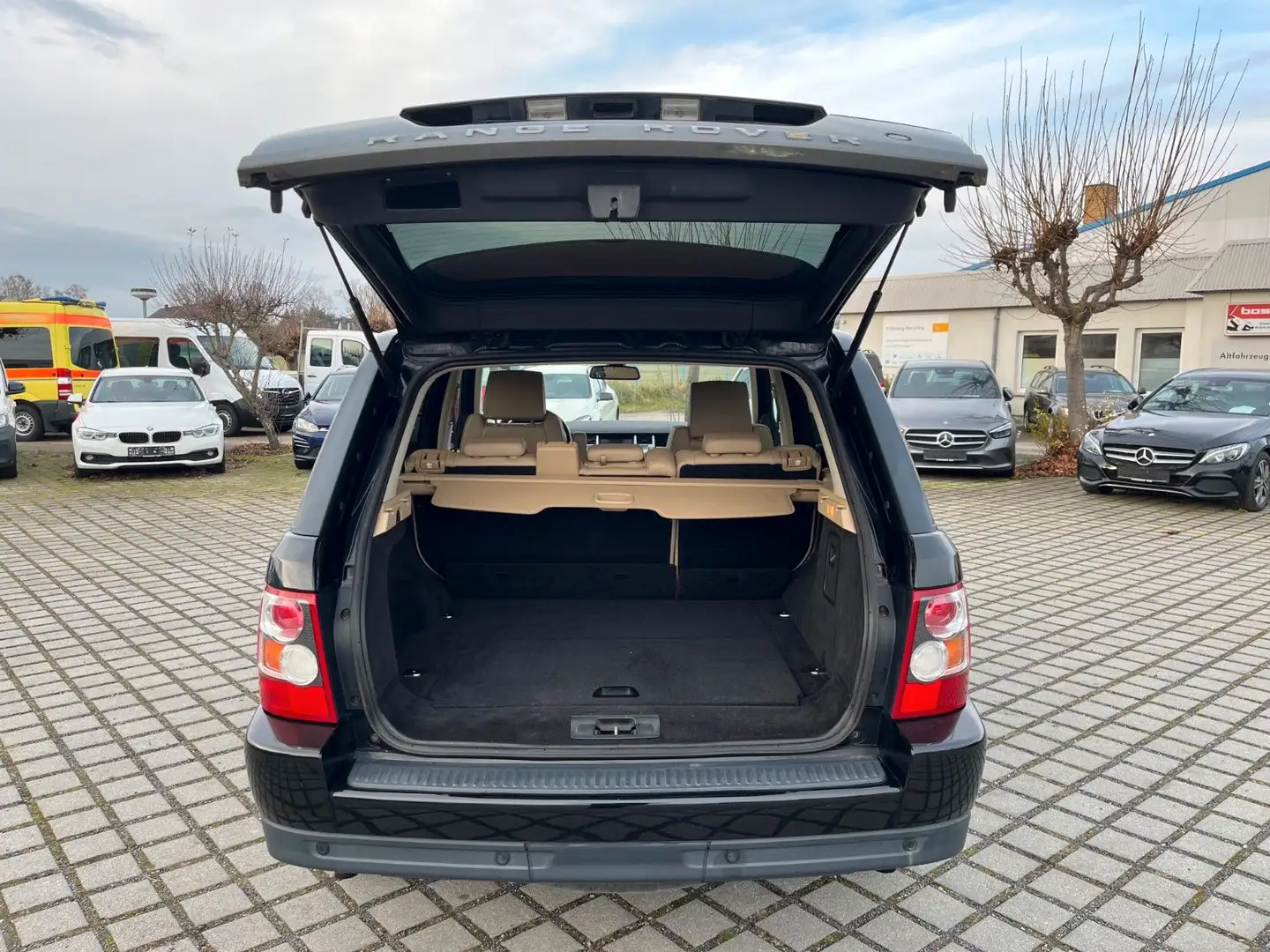 Land Rover Range Rover Sport V6 TD HSE Schwarz - 2