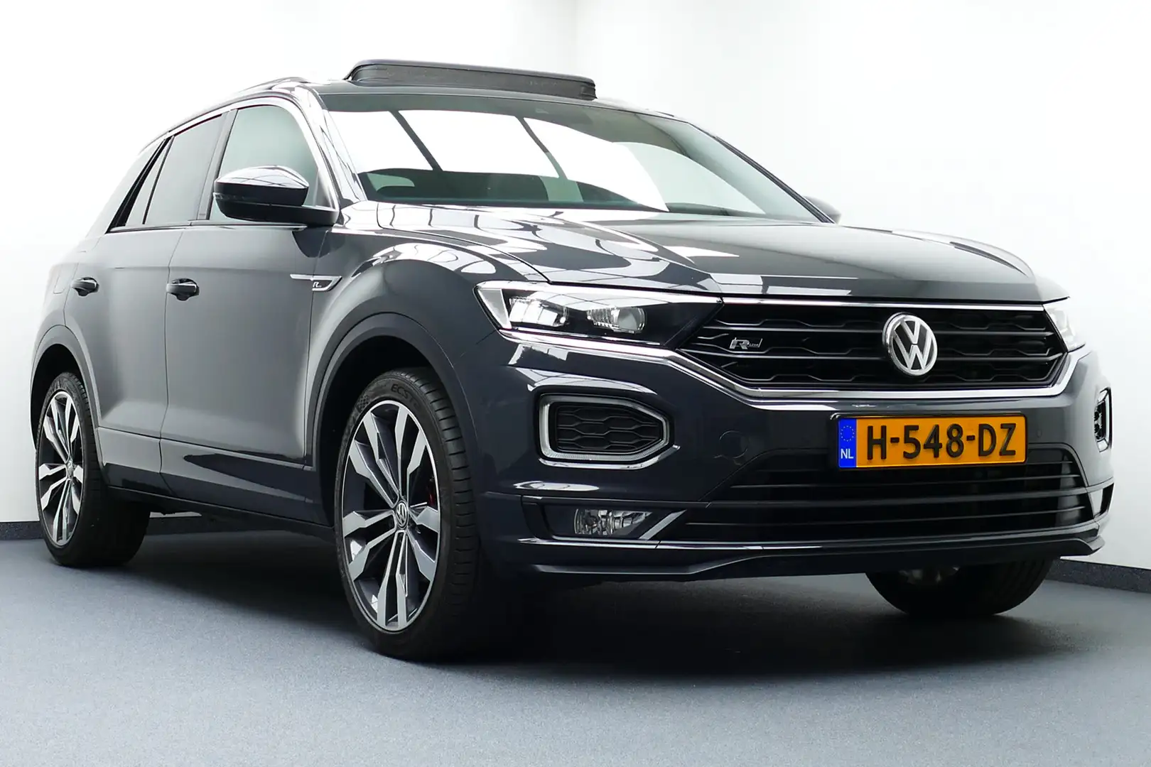 Volkswagen T-Roc 1.5 TSI Sport Business R-Line. Panodak, Adaptief C Grau - 2