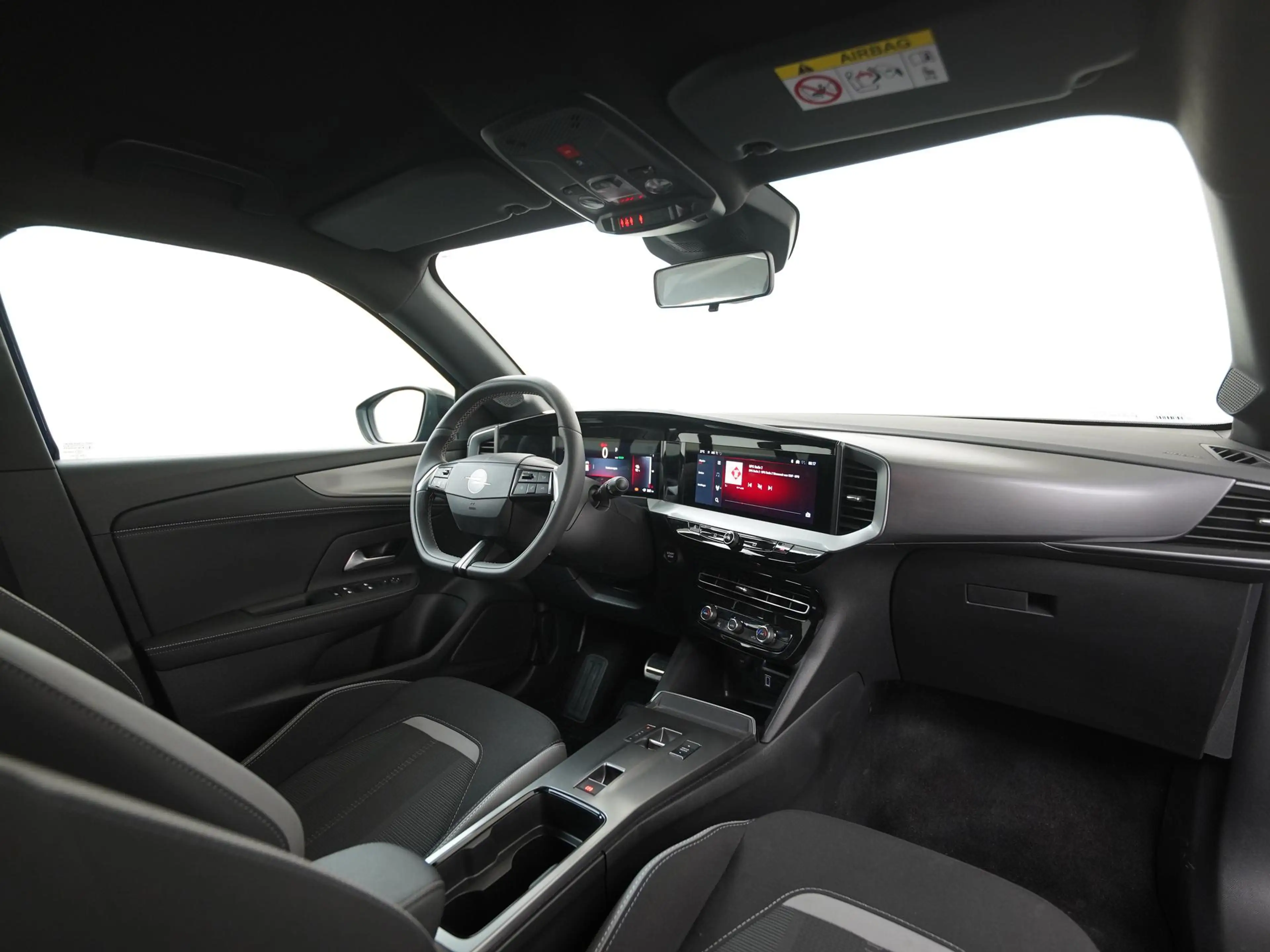 Opel Mokka-E Electric GS 54 kWh | Camera | Apple Carplay | LED — photo 2