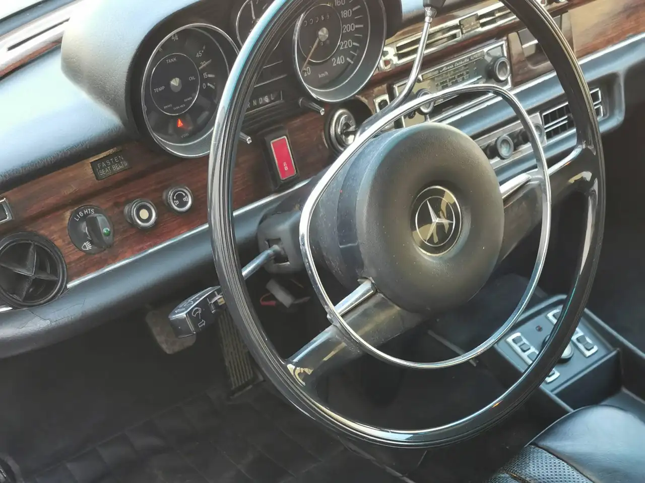 Mercedes-Benz 300 SEL 4.5, foto 7