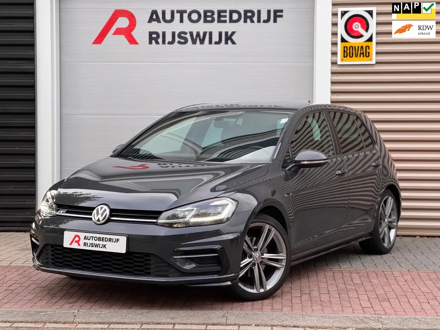 Volkswagen Golf 1.5 TSI 3xR-Line Virtual/AppleCarPlay/Xenon Gris - 1