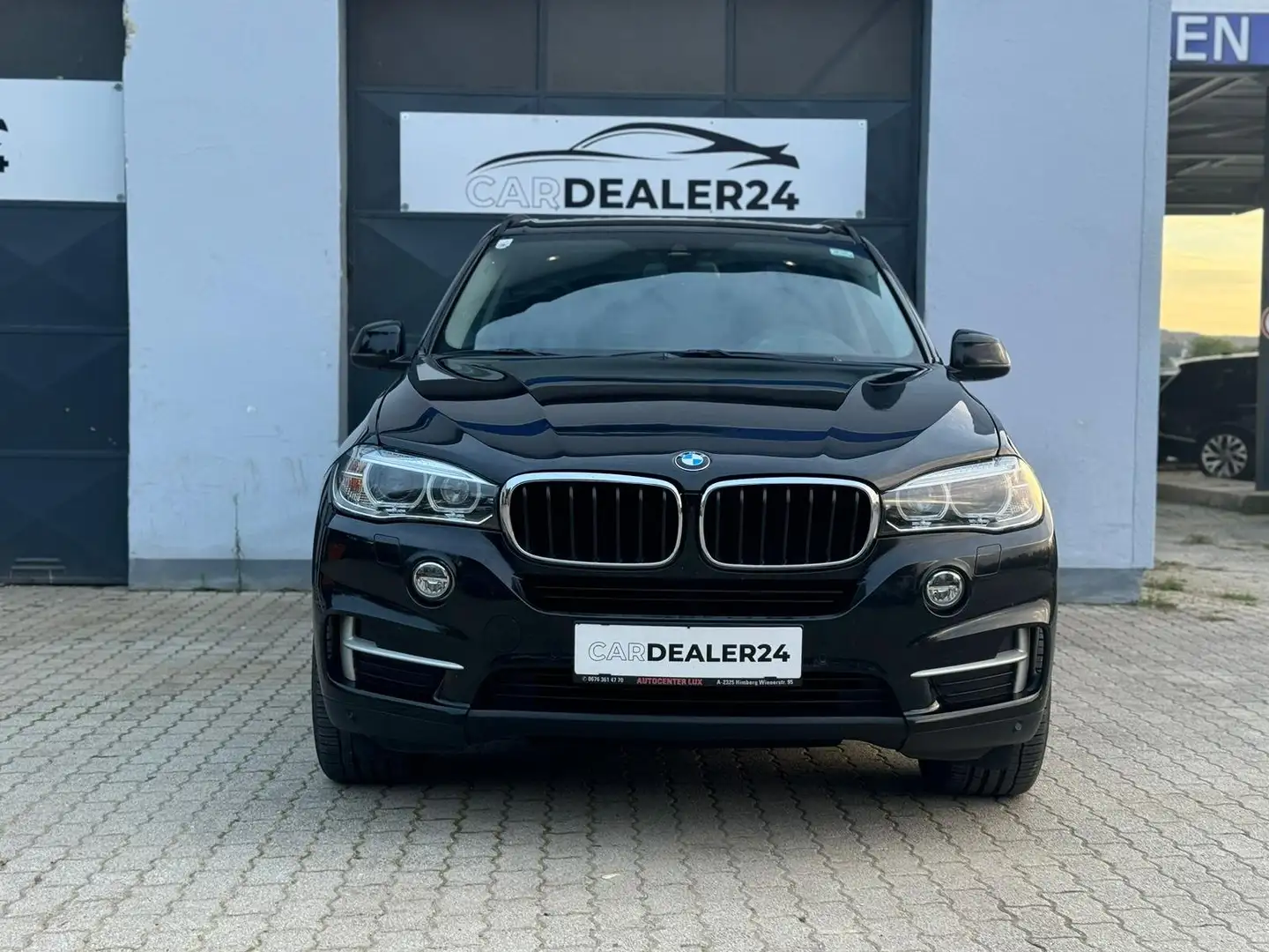 BMW X5 xDrive30d Schwarz - 1